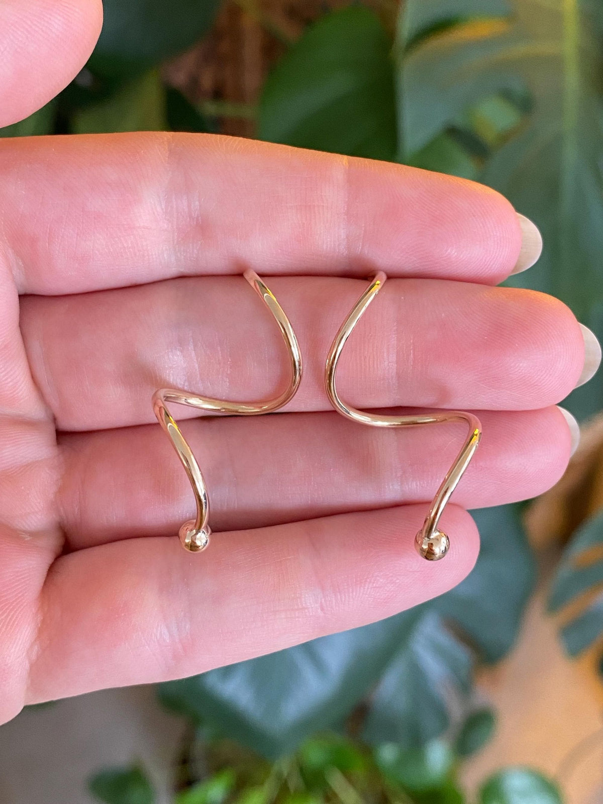 Vintage 14k Yellow Gold Spiral Drop Earrings