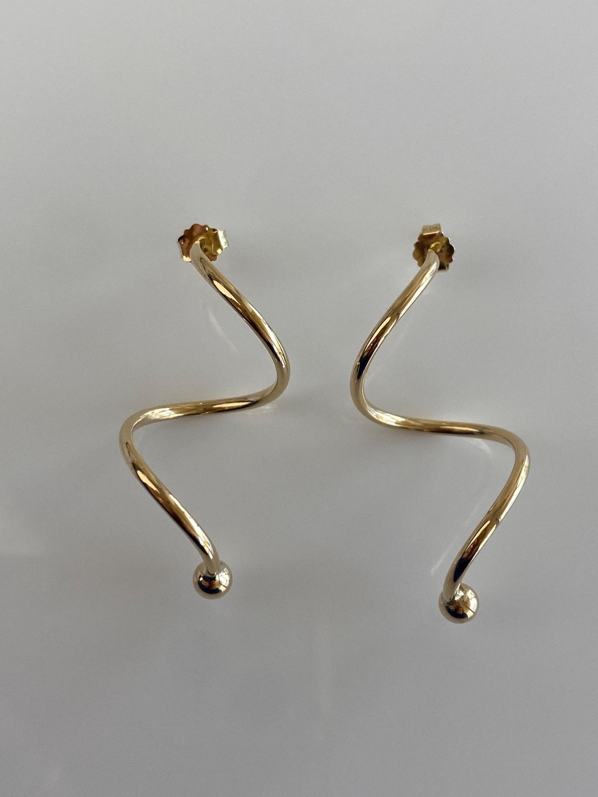 Vintage 14k Yellow Gold Spiral Drop Earrings