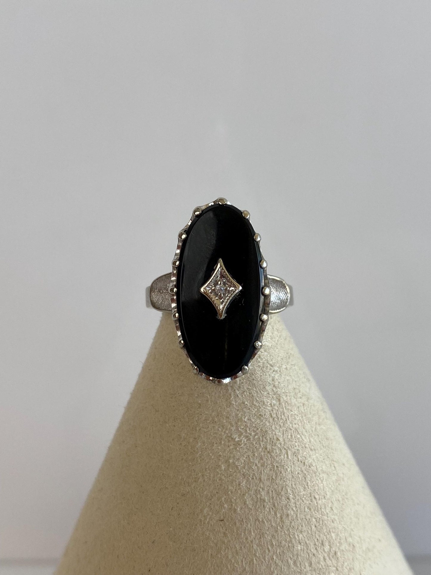 Vintage Solid 10k White Gold Diamond Black Onyx Art Deco Ring - Size 5.25