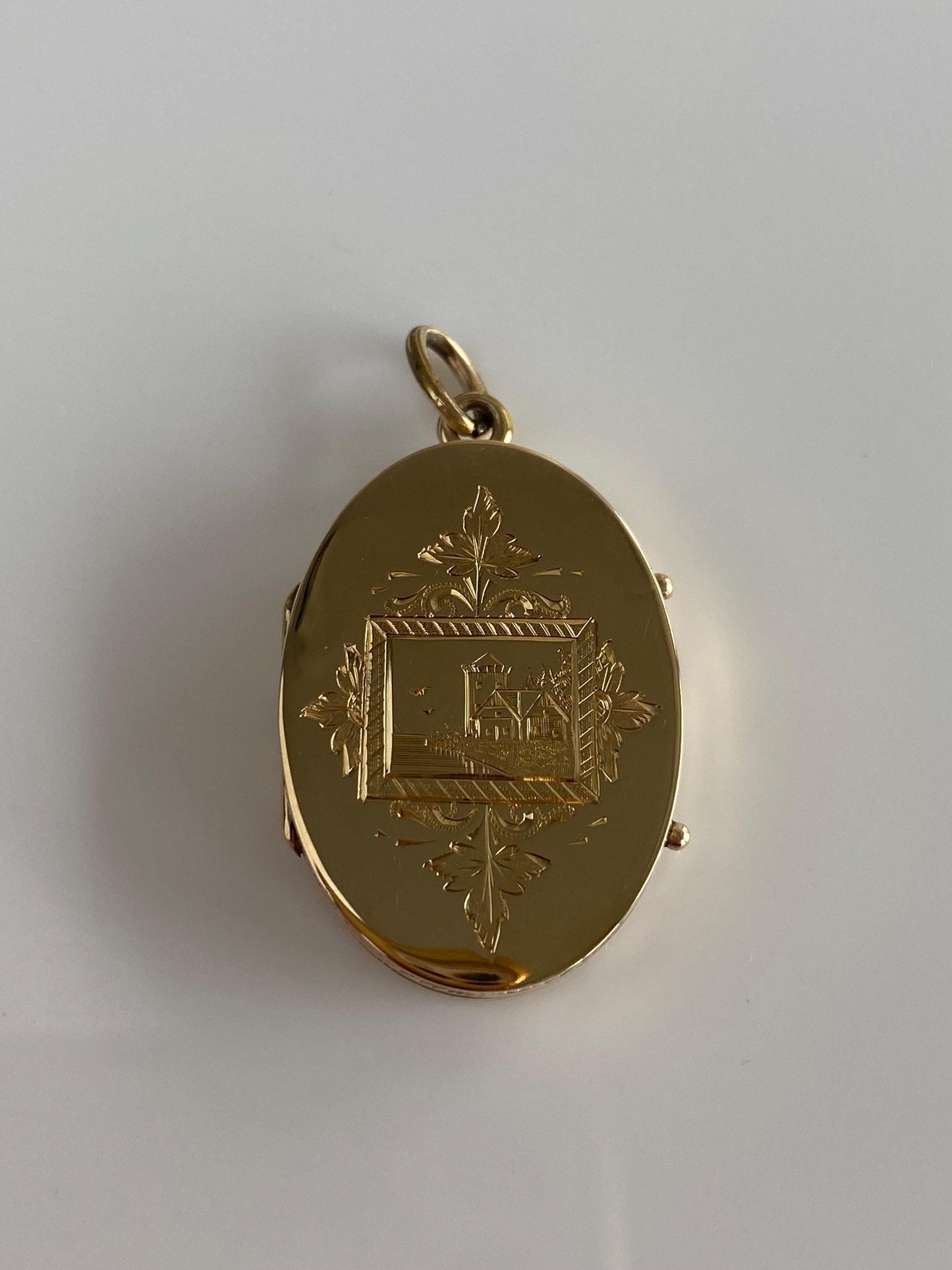 Vintage Solid 14k Yellow Gold Engraved Floral Locket Charm