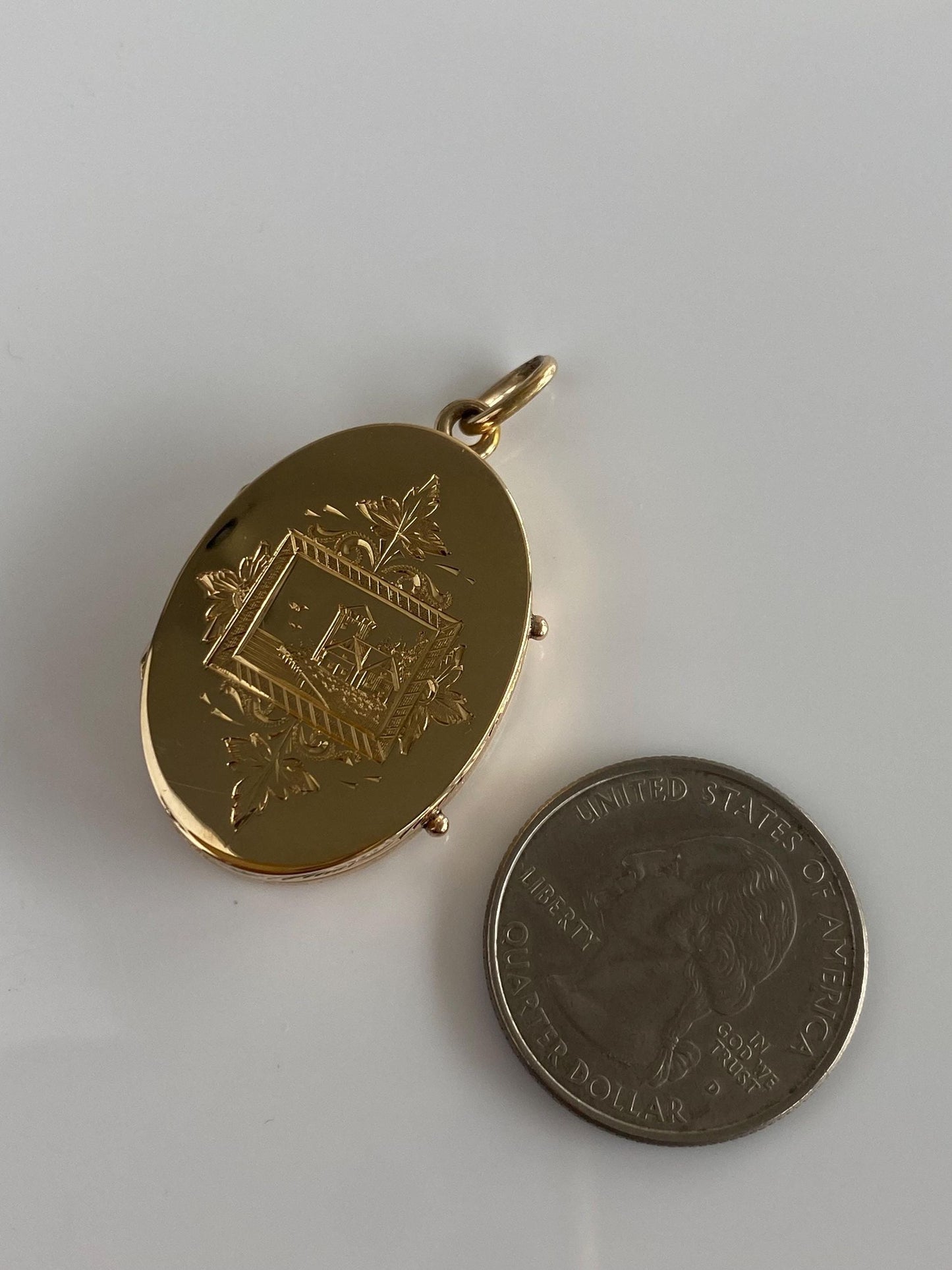 Vintage Solid 14k Yellow Gold Engraved Floral Locket Charm