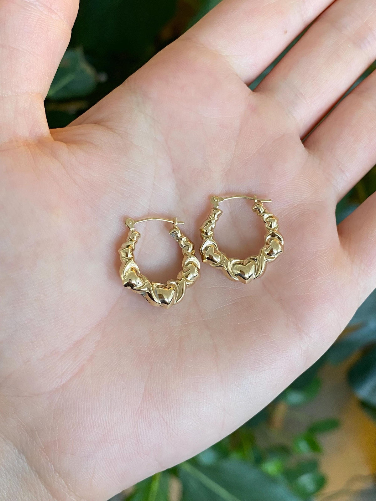 Vintage 14k Yellow Gold Hearts X Pattern Hoop Earrings