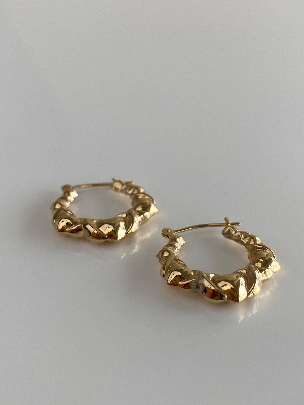Vintage 14k Yellow Gold Hearts X Pattern Hoop Earrings