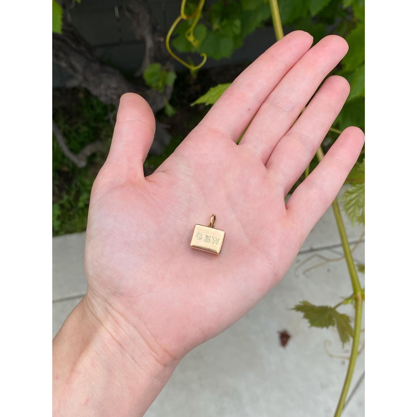 Vintage Solid 18k Yellow Gold Money Box Charm