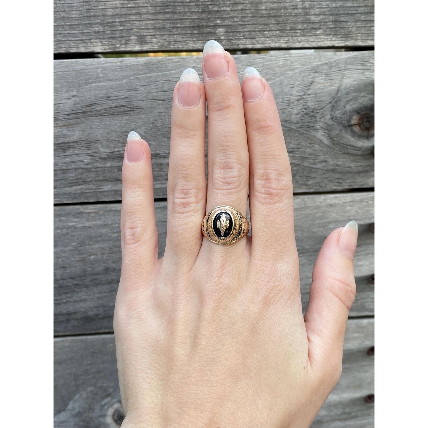 Vintage Solid 10k Yellow Gold Black Enamel 1965 Class Ring - Size 6.75