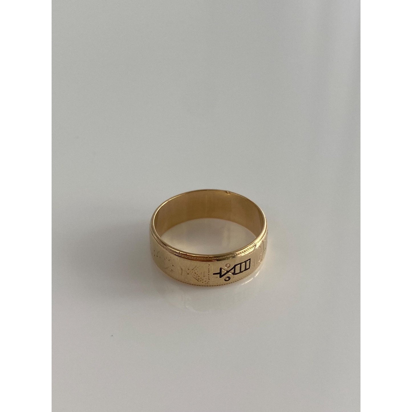 Vintage Solid 14k Yellow Gold Black Enamel Hawaiian 'Linaka' Ring Band - Size 5.5