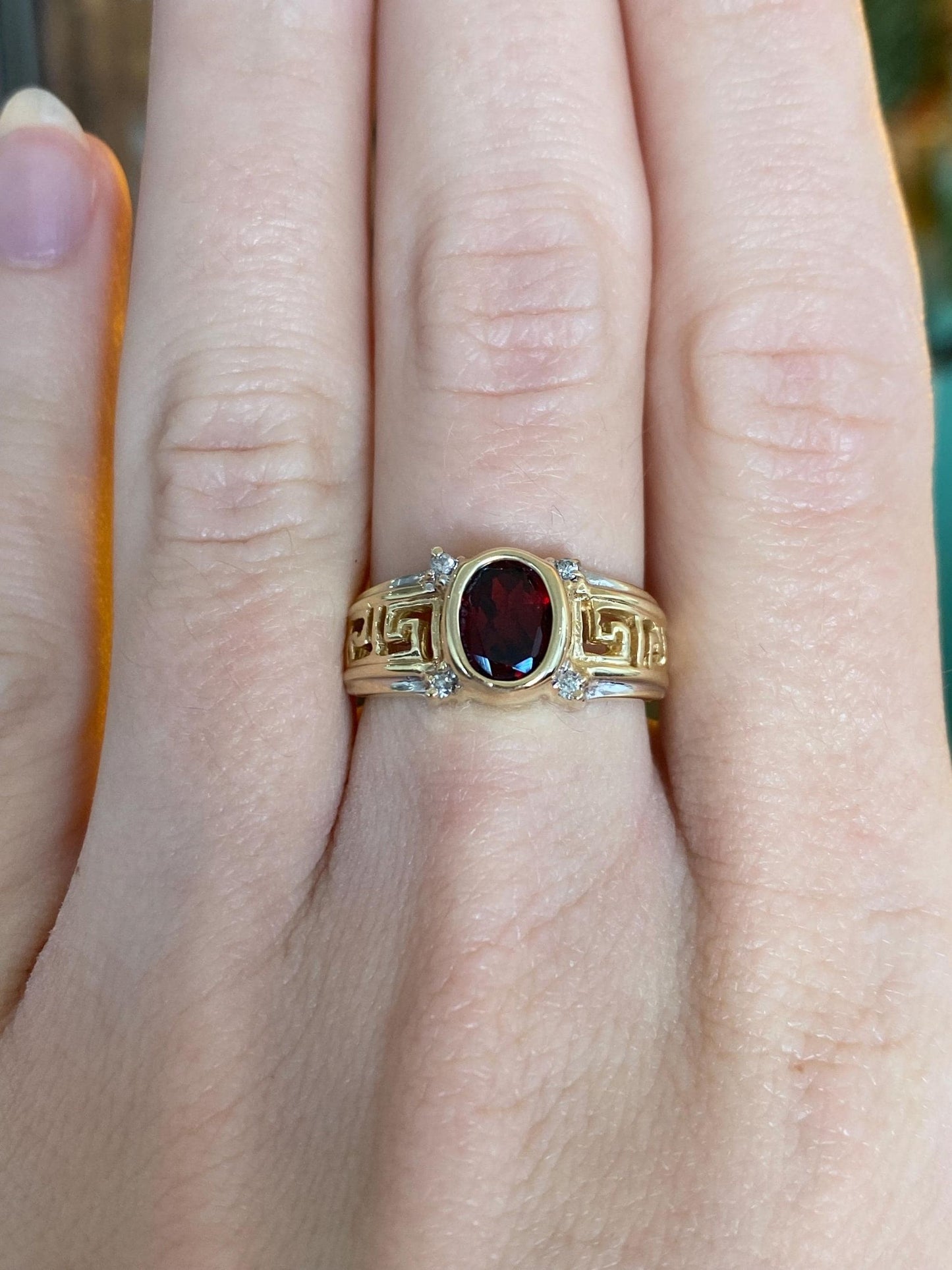 Vintage Solid 10k Yellow Gold Greek Key Diamond Garnet Ring - Size 6.5