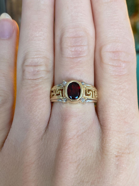 Vintage Solid 10k Yellow Gold Greek Key Diamond Garnet Ring - Size 6.5