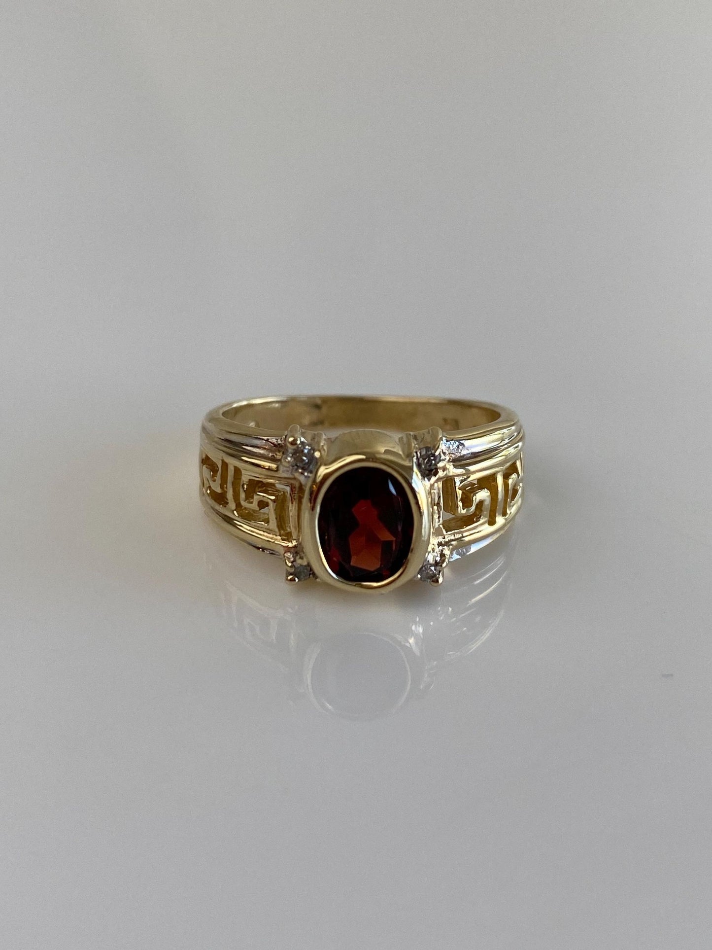 Vintage Solid 10k Yellow Gold Greek Key Diamond Garnet Ring - Size 6.5