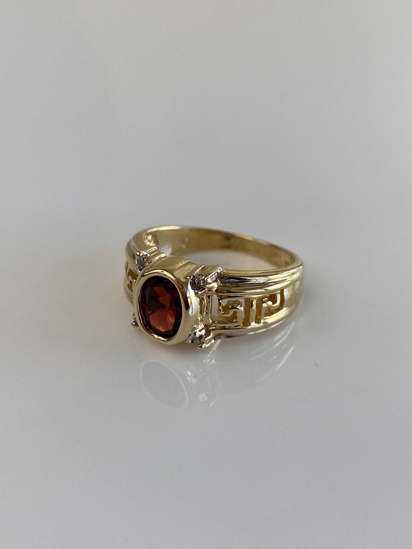 Vintage Solid 10k Yellow Gold Greek Key Diamond Garnet Ring - Size 6.5