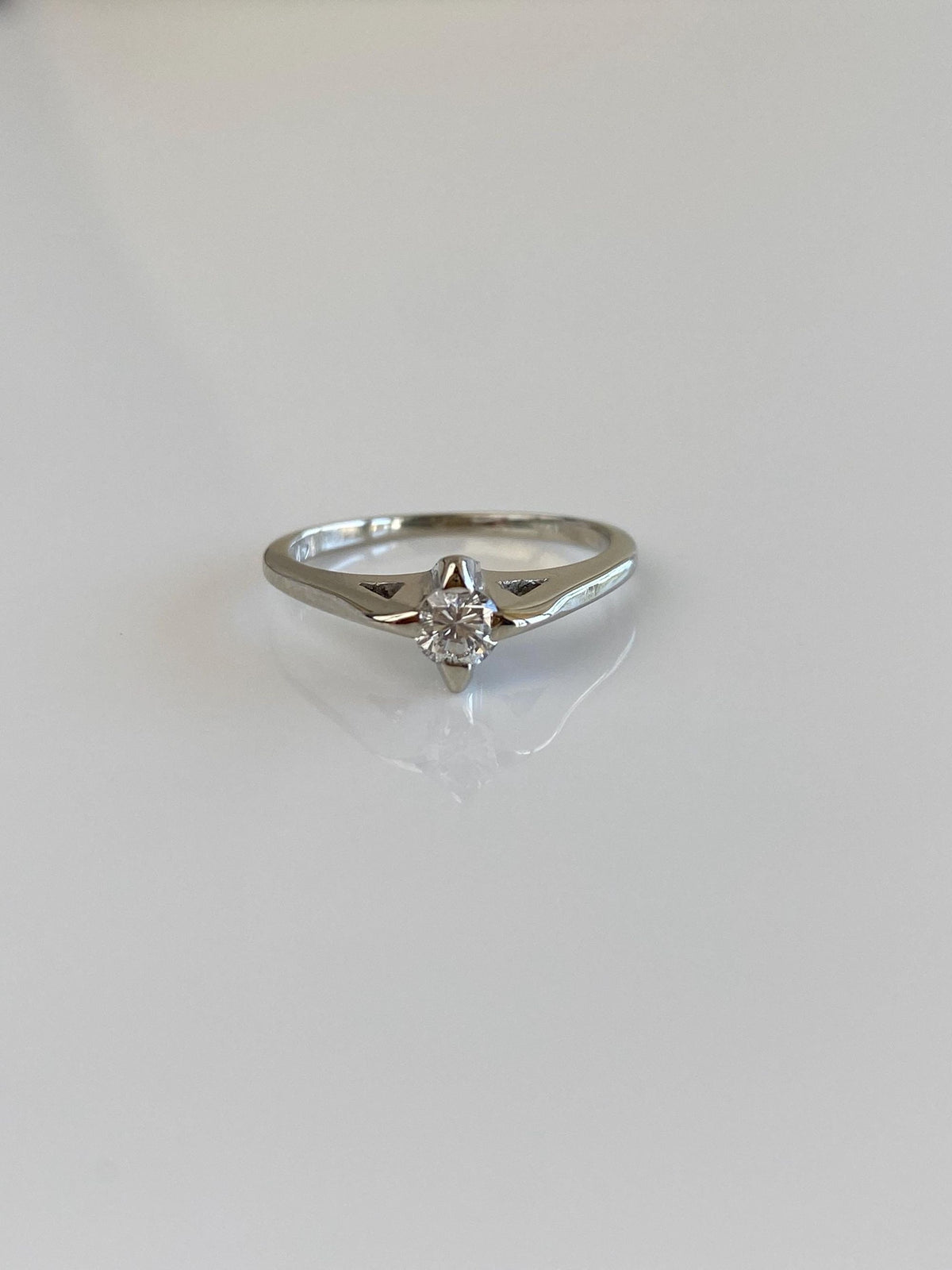 Vintage Solid 14k White Gold Diamond Ring - Size 3.25