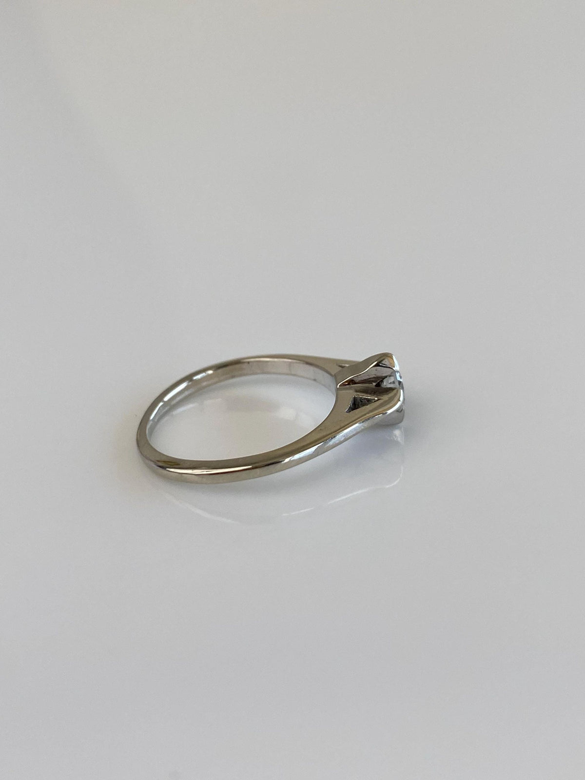 Vintage Solid 14k White Gold Diamond Ring - Size 3.25