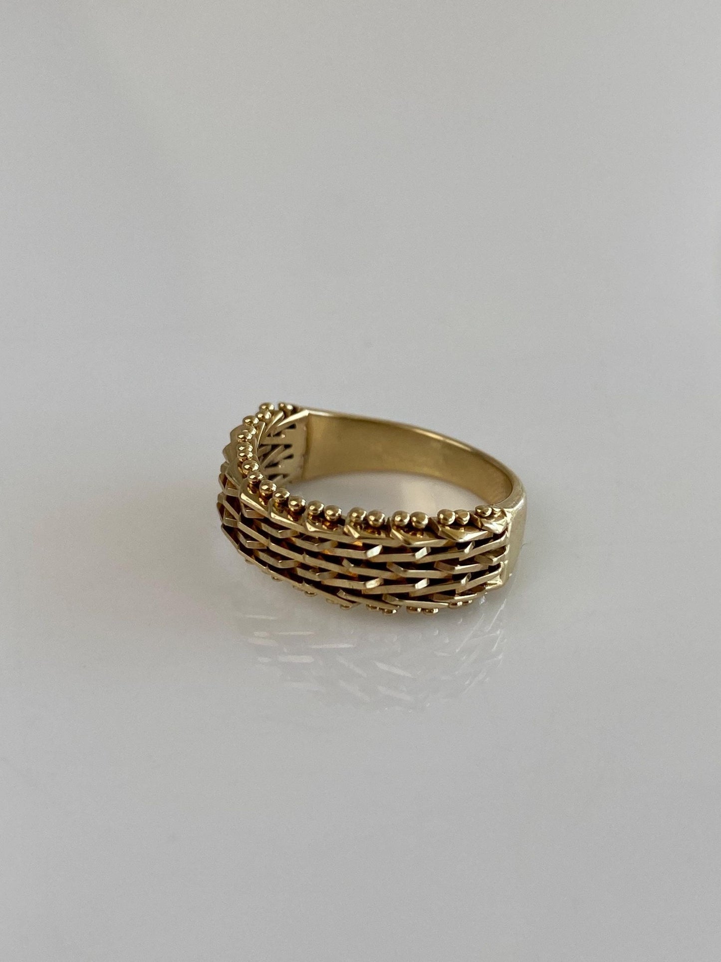 Vintage Solid 14k Yellow Gold Mesh Chain Ring Band - Size 5.5