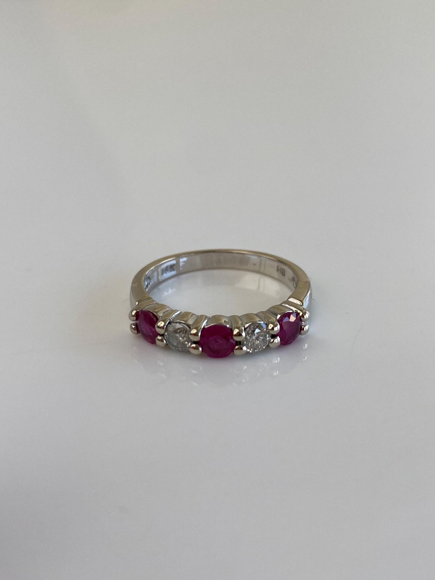Vintage Solid 14k White Gold Diamond Ruby Band Ring - Size 6.75