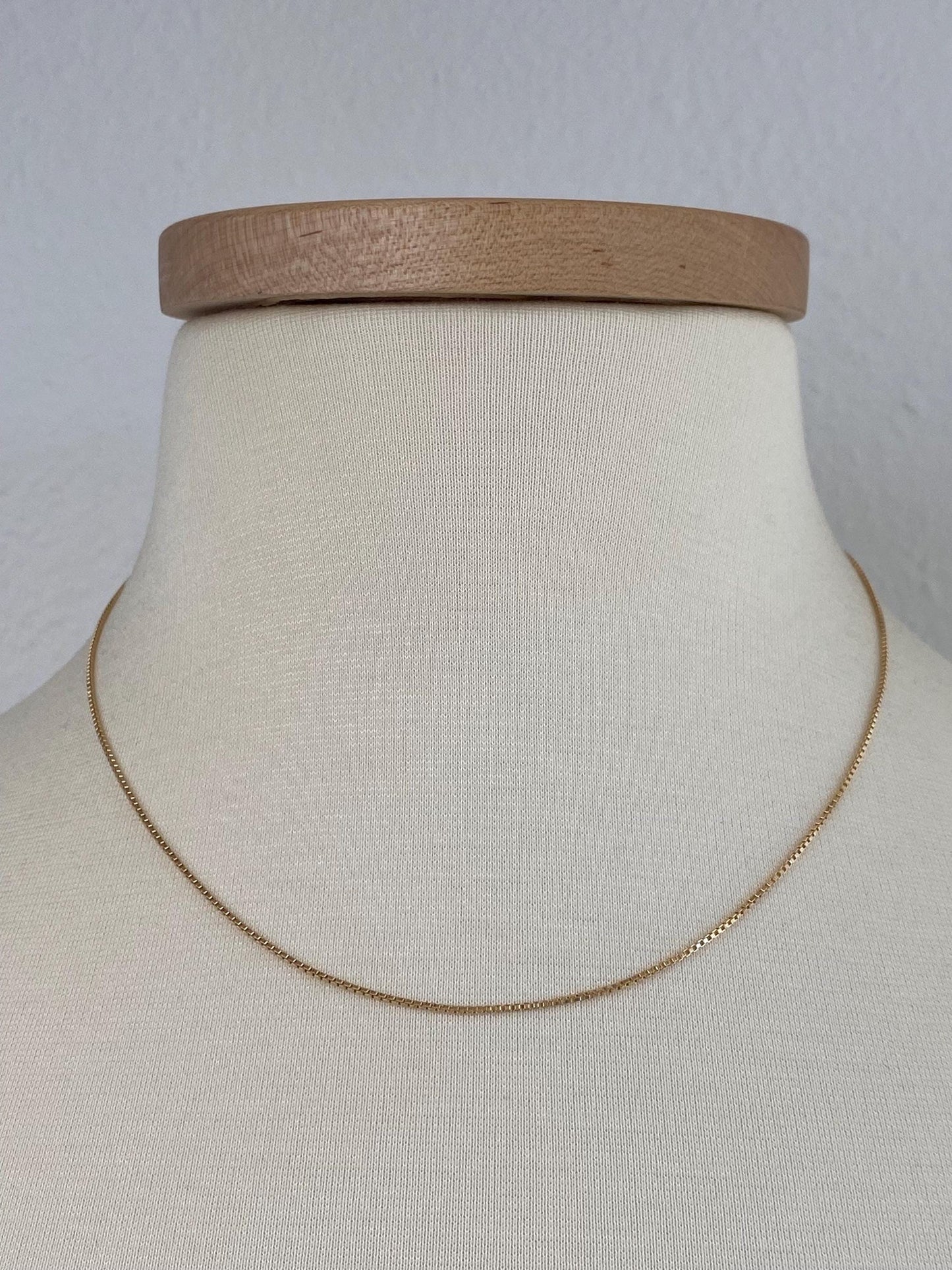 Vintage Solid 10k Yellow Gold Box Chain Necklace - 17.5 inches