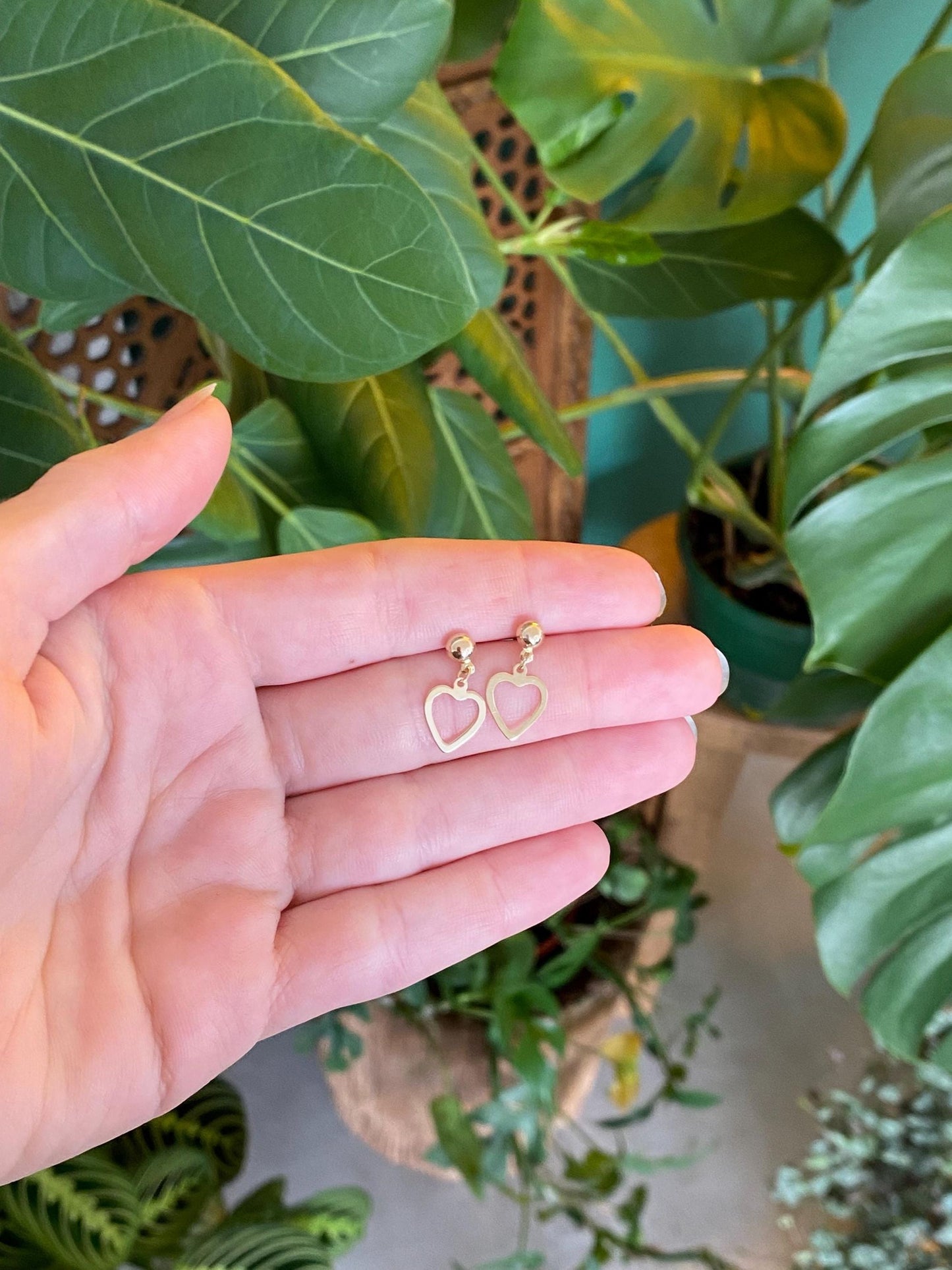 Vintage Solid 14k Open Heart Dangle Stud  Earrings