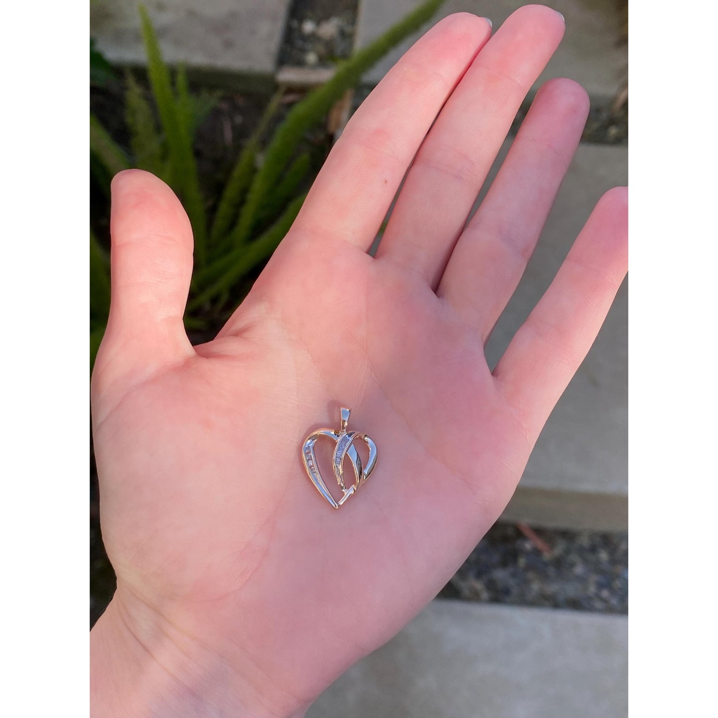 Vintage Solid 10k Yellow Gold Diamond Heart Charm