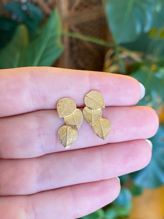 Vintage Solid 14k Yellow Gold Leaves Dangle Stud Earrings