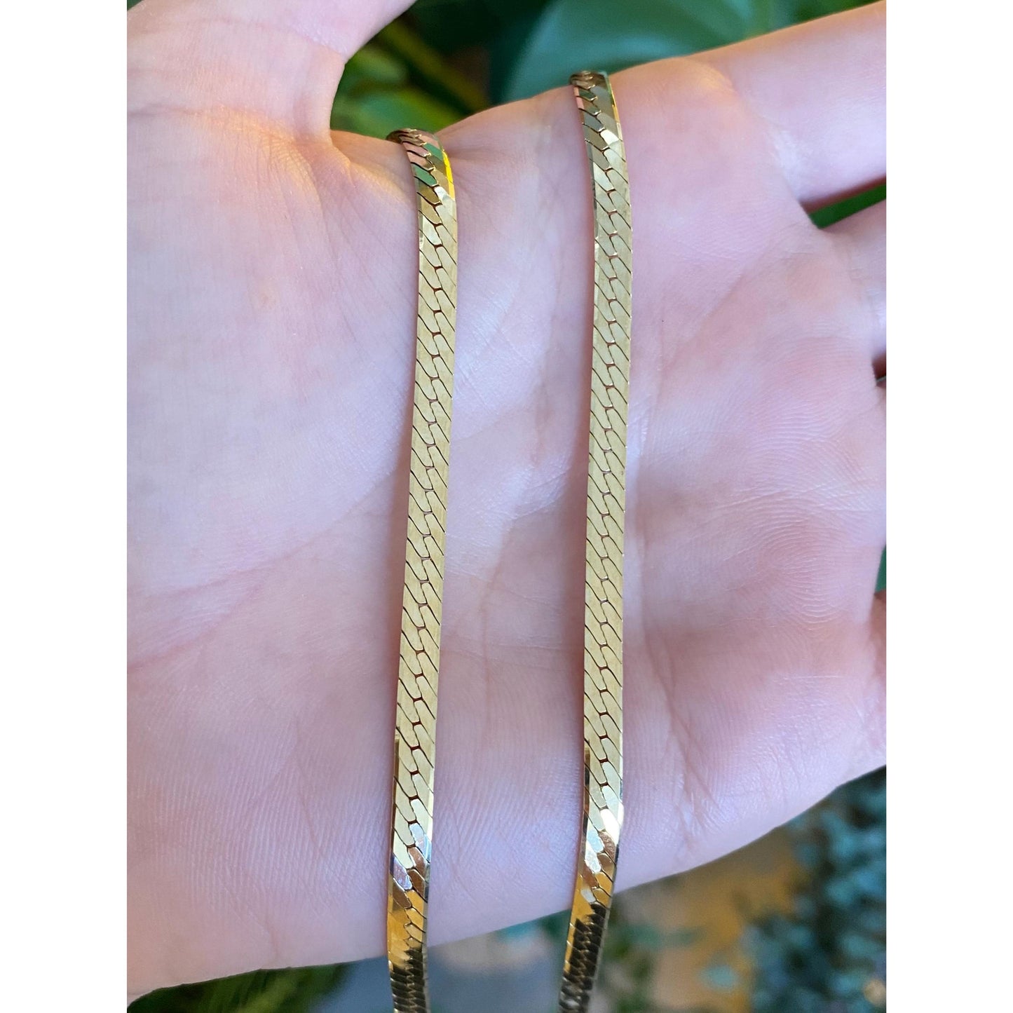 Vintage Solid 14k Yellow Gold Herringbone Chain Necklace - 18 inches