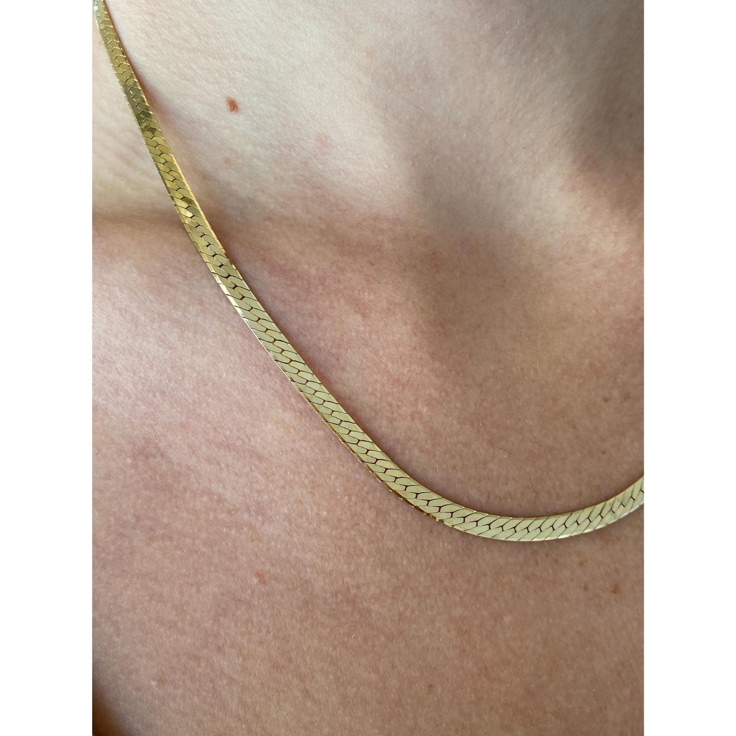 Vintage Solid 14k Yellow Gold Herringbone Chain Necklace - 18 inches