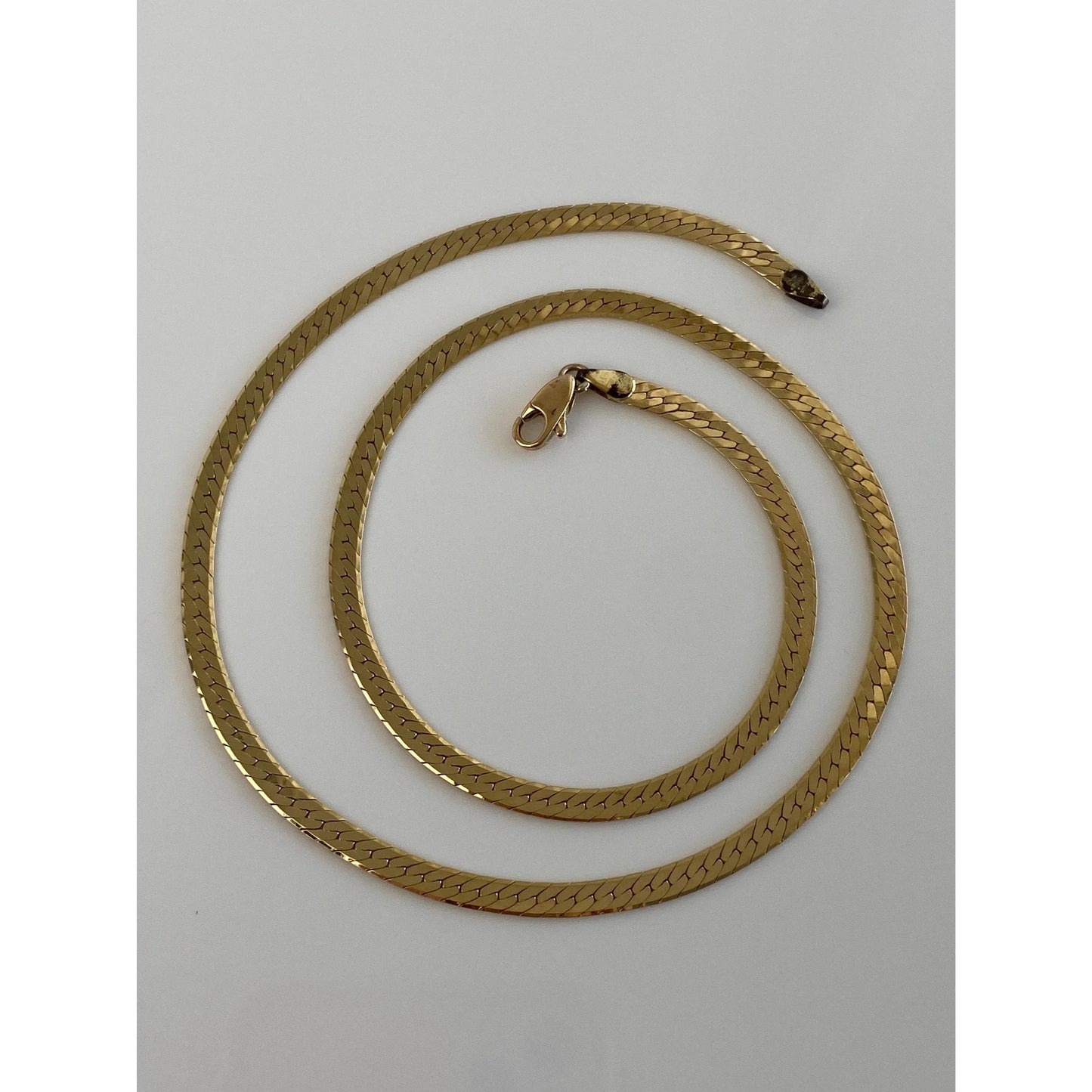 Vintage Solid 14k Yellow Gold Herringbone Chain Necklace - 18 inches
