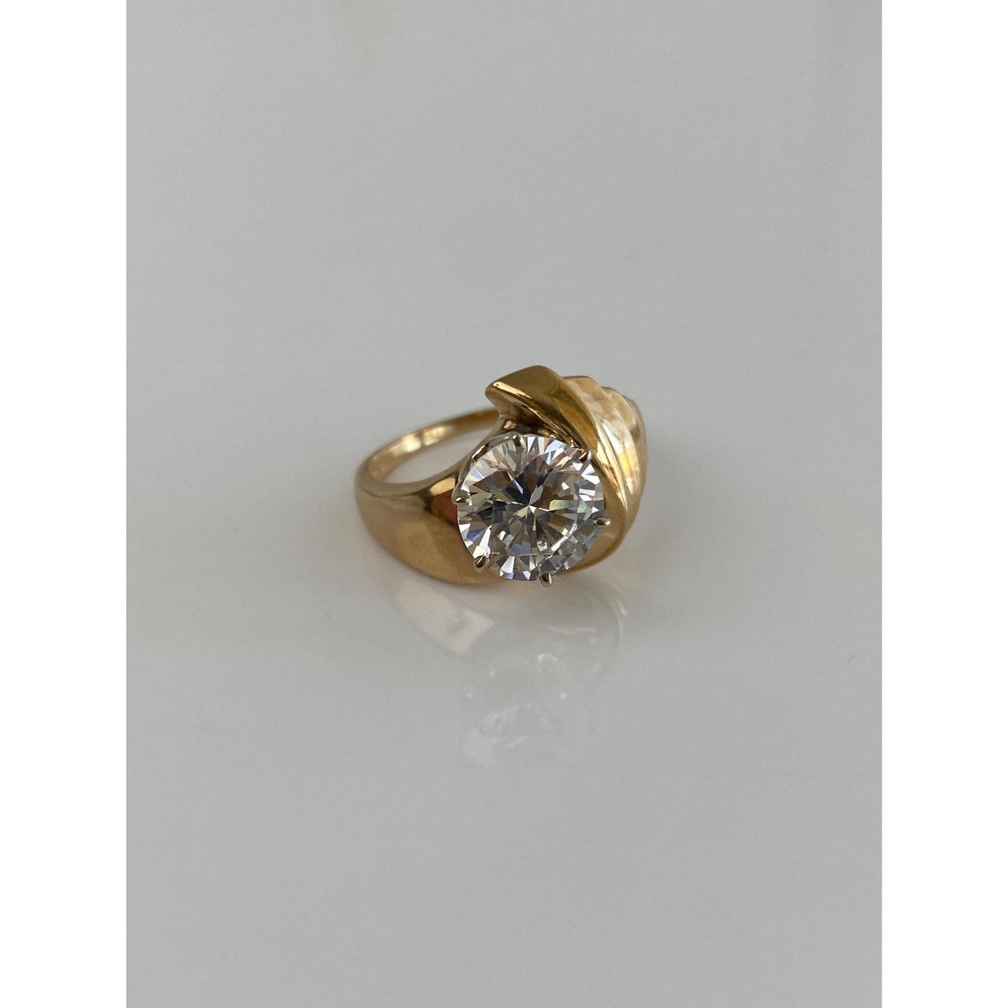 Vintage Solid 14k Yellow Gold Clear Cubic Zirconia Ring - Size 7