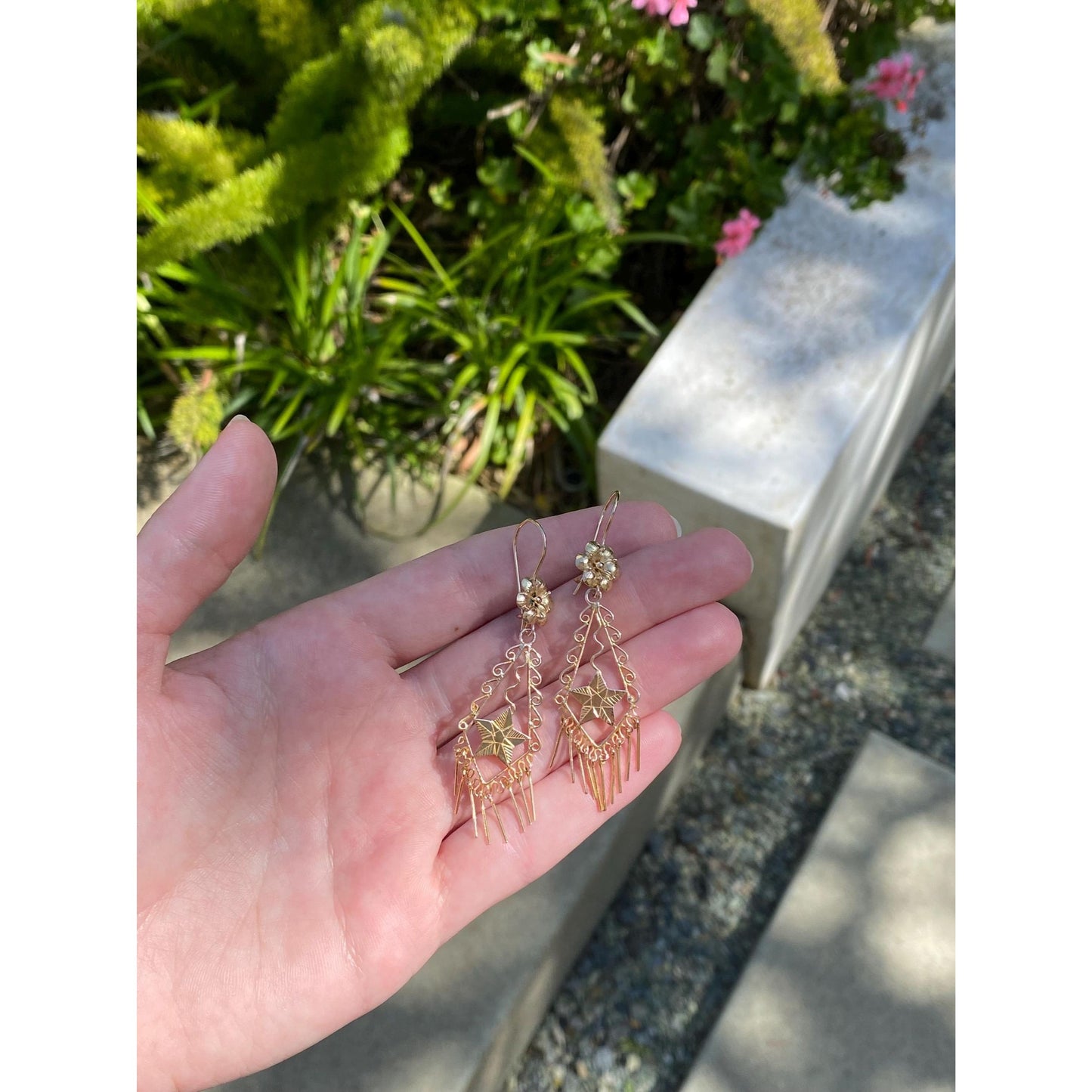 Vintage Solid 14k Yellow Gold Flower Star Fringe Dangle Earrings