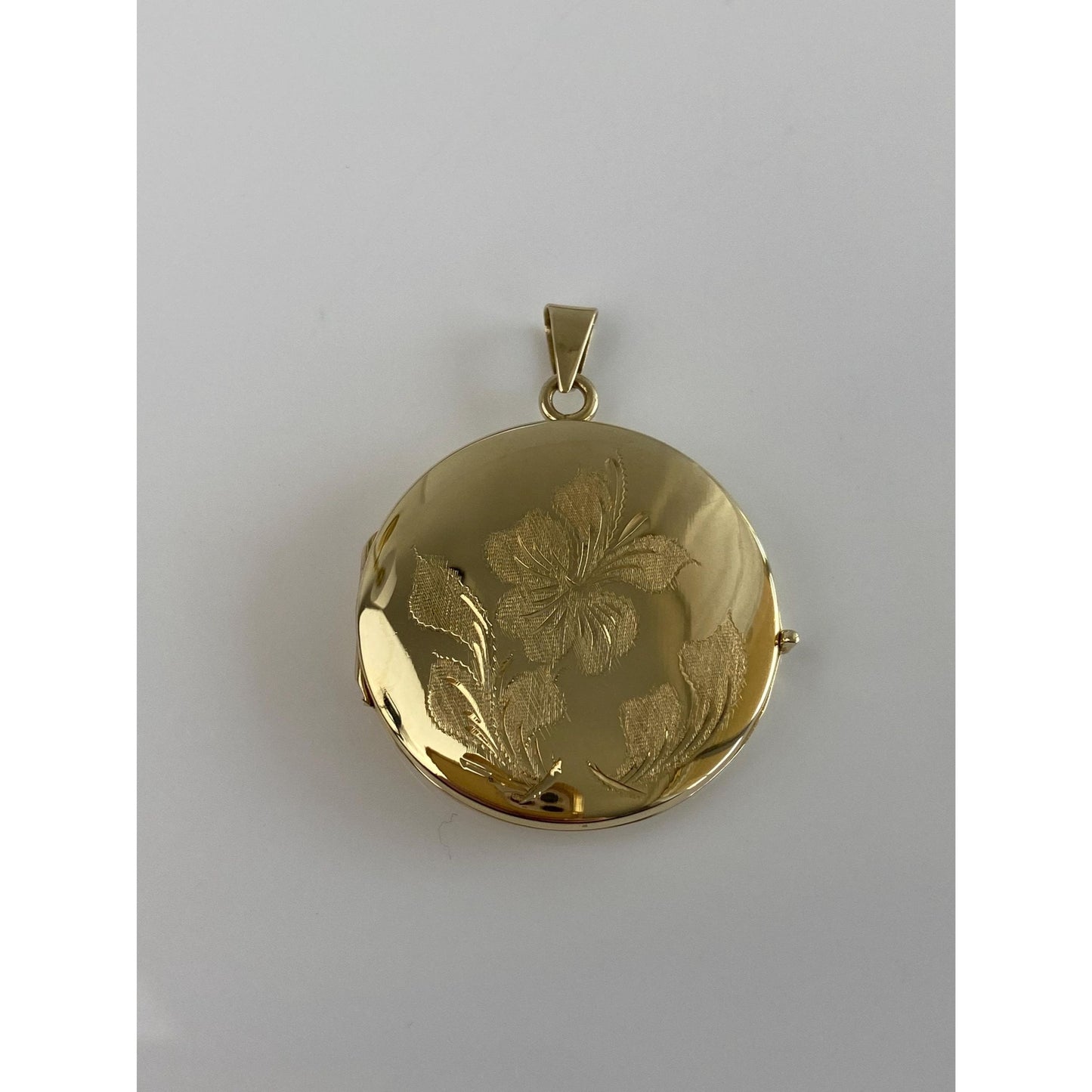 Vintage Solid 14k Yellow Gold Engraved Floral Locket Charm