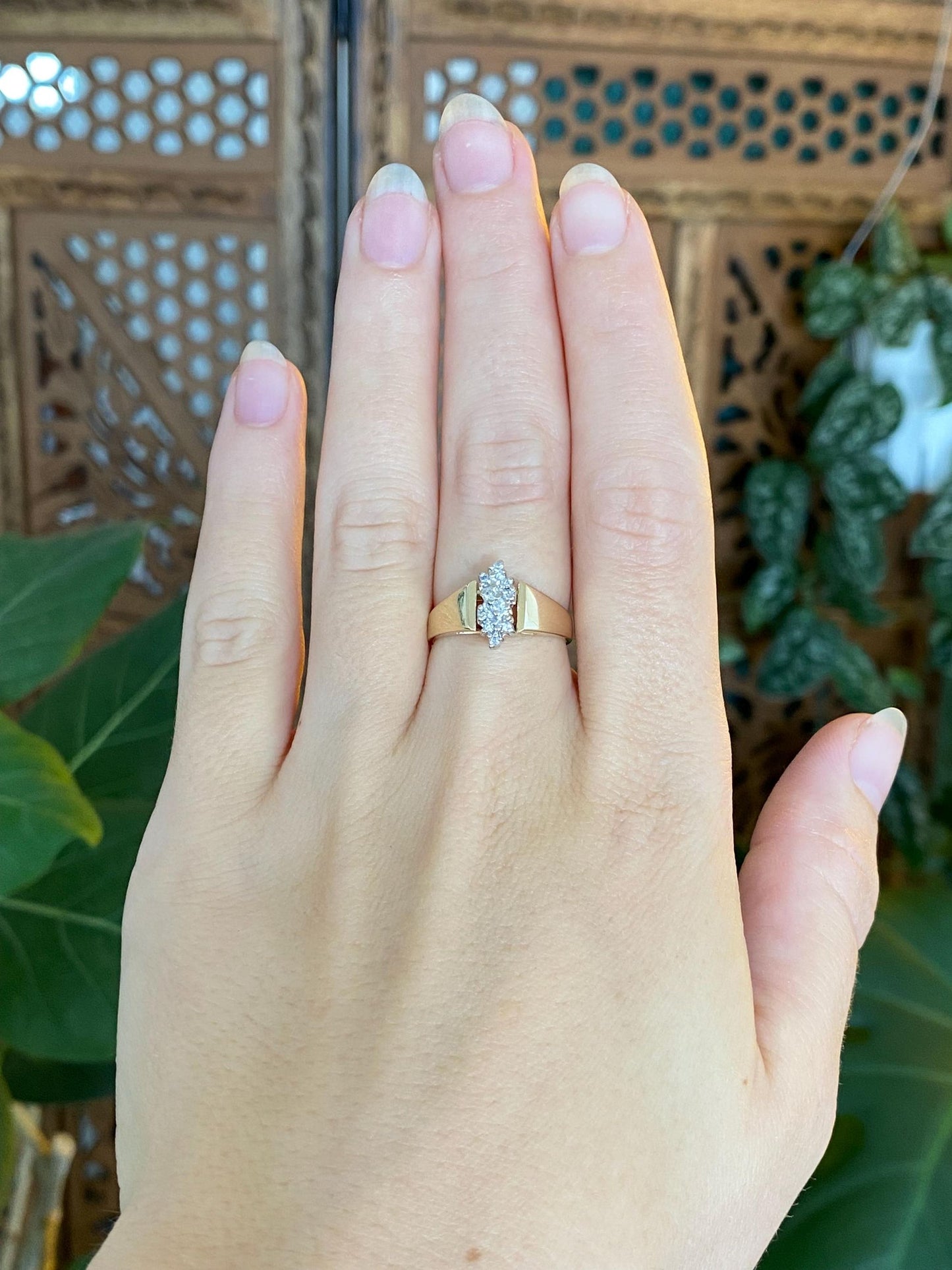 Vintage Solid 14k White & Yellow Gold Diamond Cluster Ring - Size 6