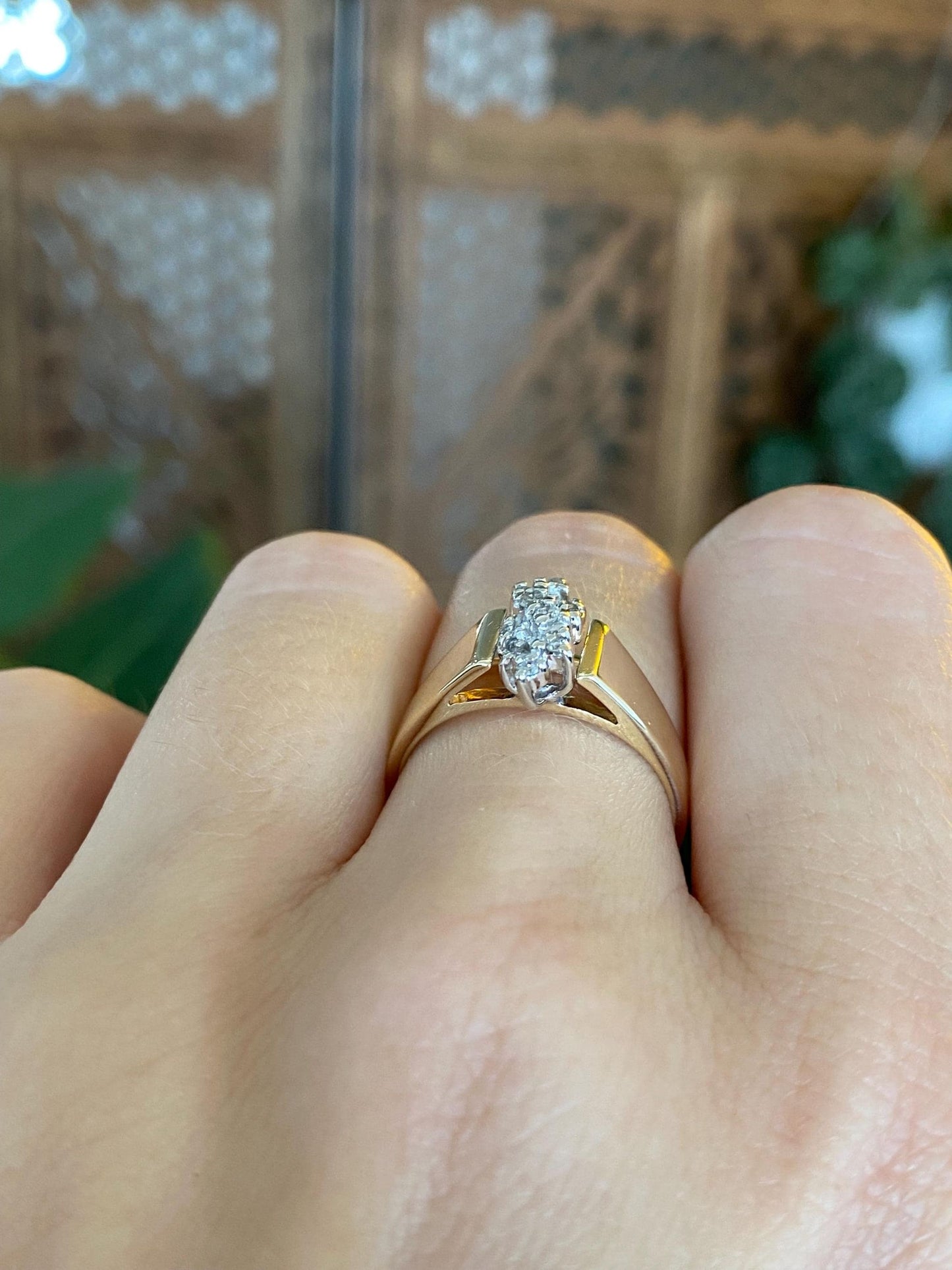 Vintage Solid 14k White & Yellow Gold Diamond Cluster Ring - Size 6