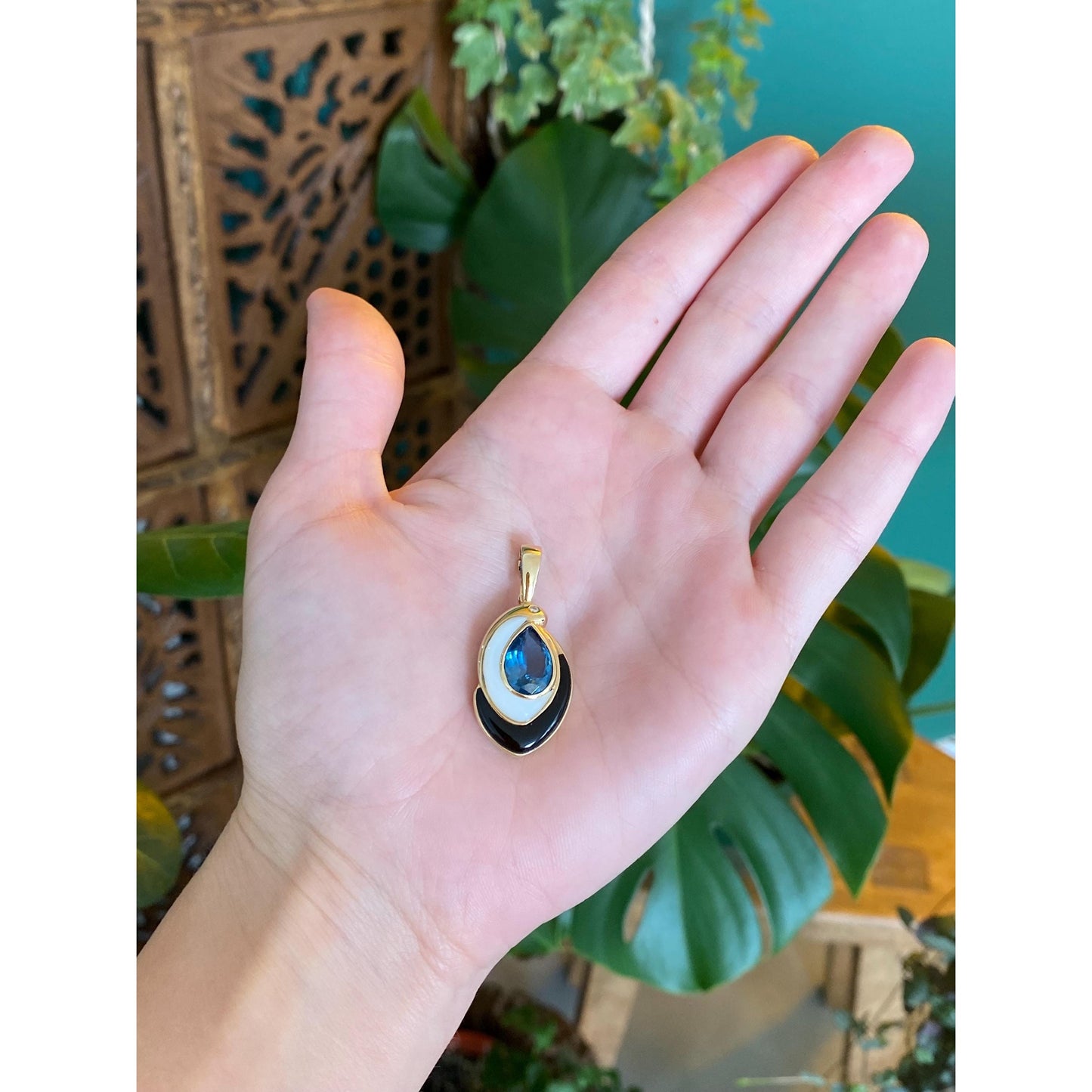 Vintage Solid 14k Yellow Gold Mother of Pearl Topaz Black Onyx Charm