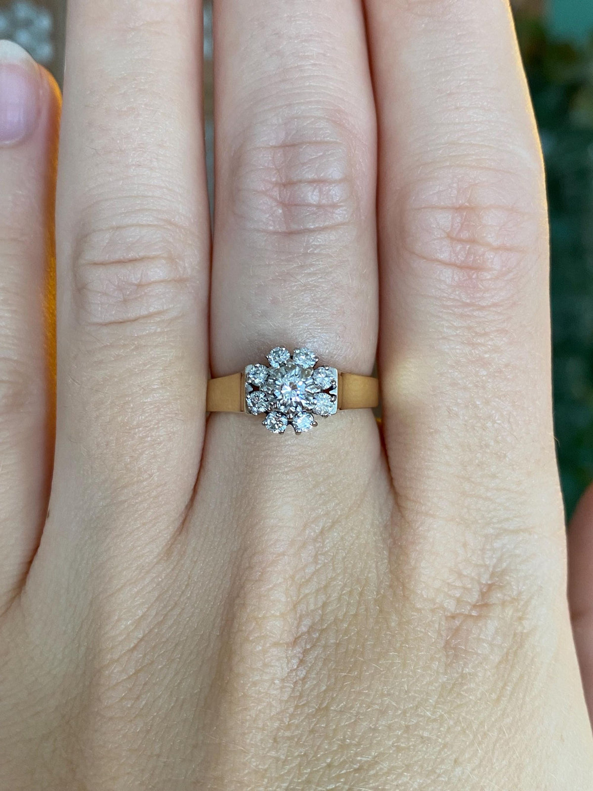 Vintage Solid 18k White & Yellow Gold Diamond Cluster Ring - Size 6.75