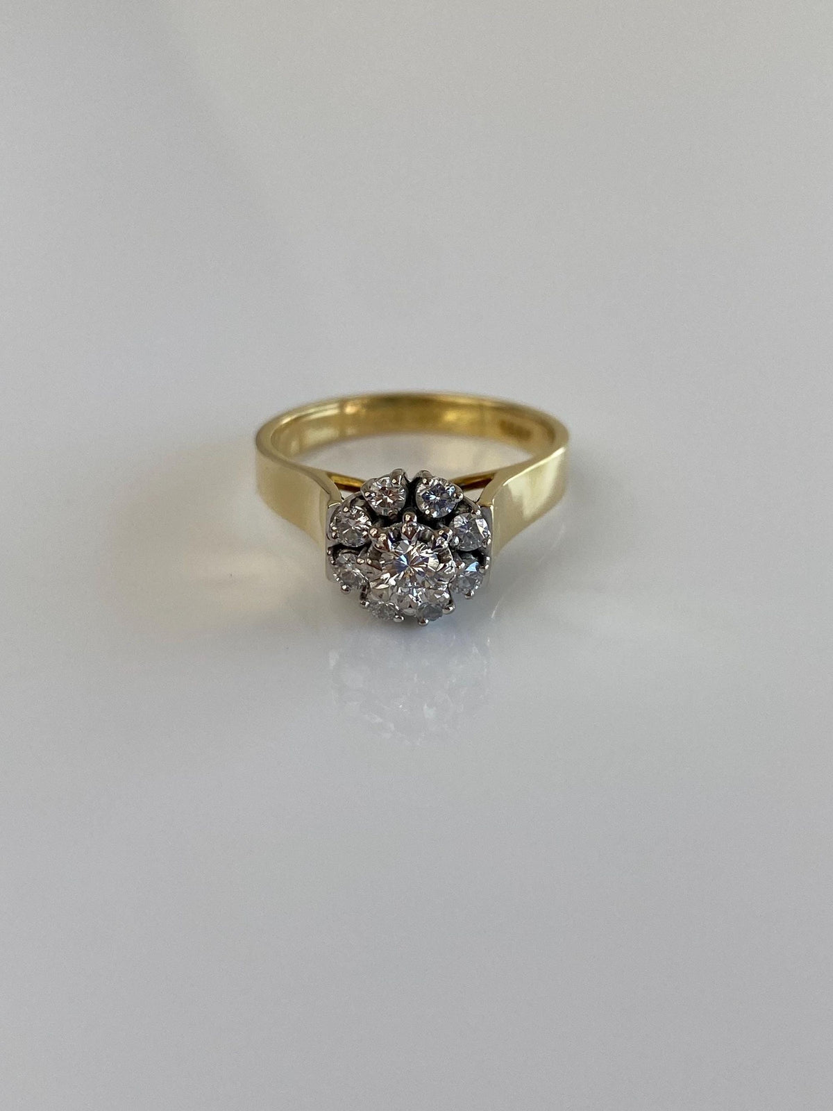 Vintage Solid 18k White & Yellow Gold Diamond Cluster Ring - Size 6.75