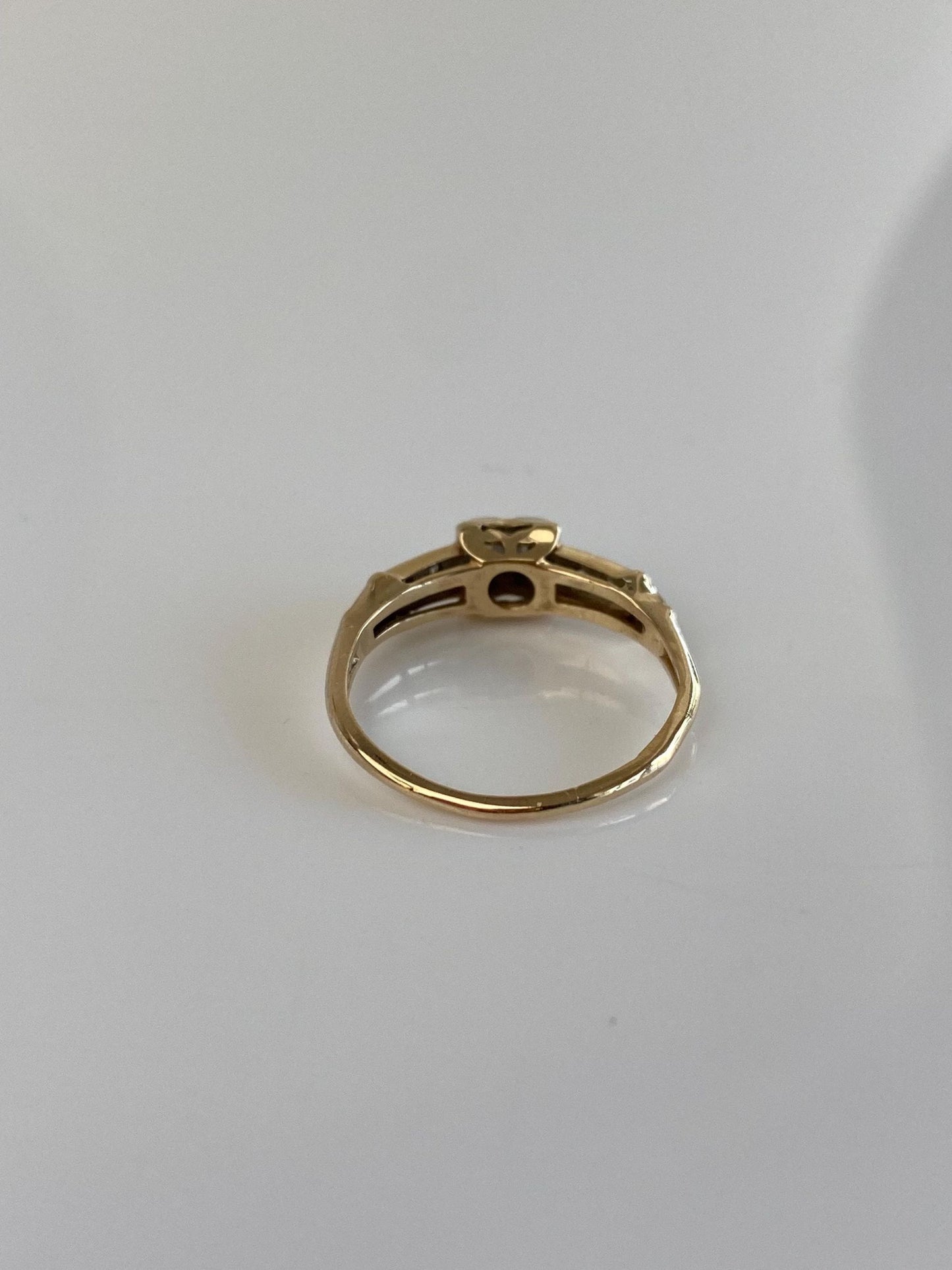 Vintage Solid 14k White & Yellow Gold Diamond Ring - Size 5.75