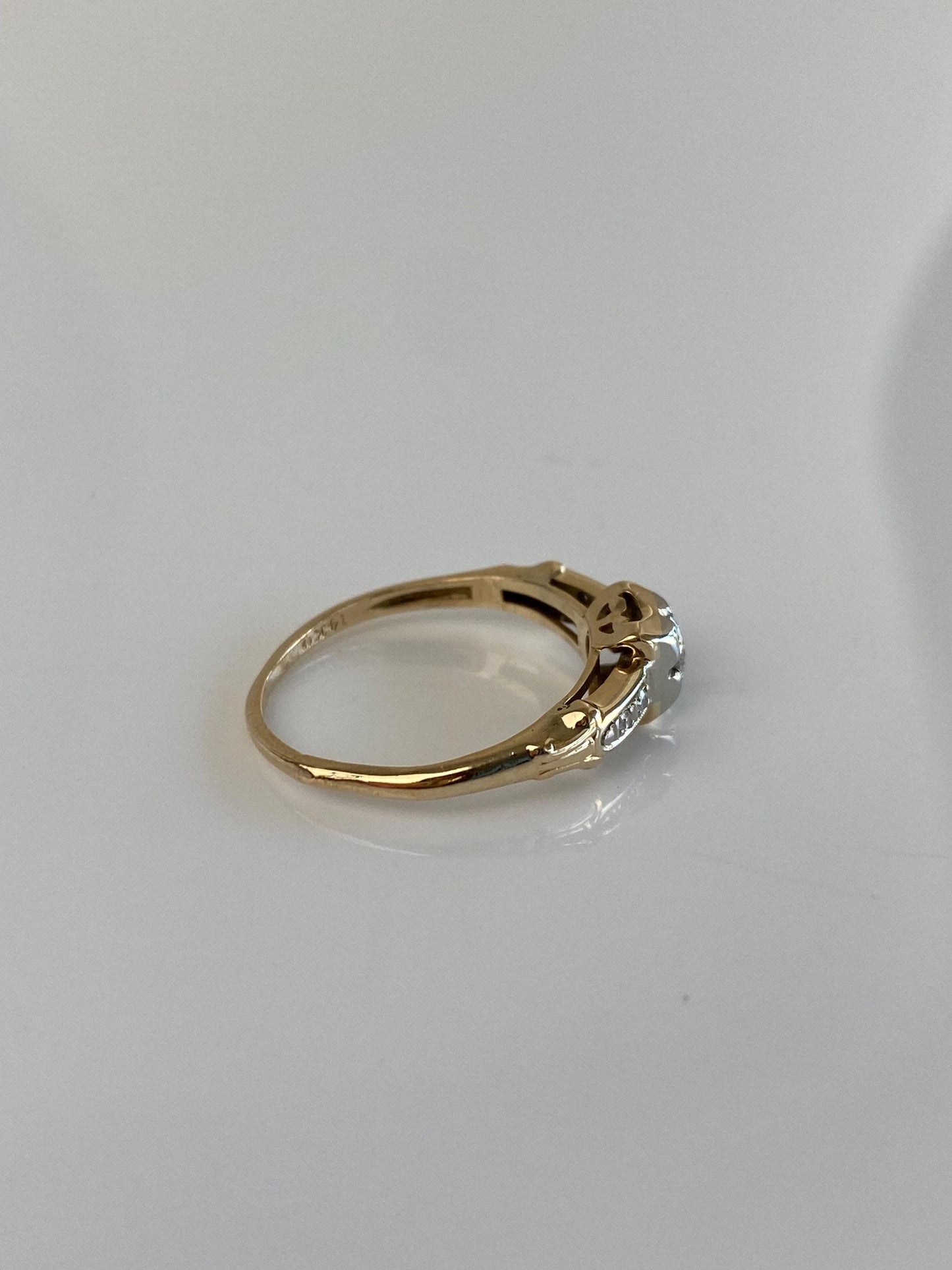 Vintage Solid 14k White & Yellow Gold Diamond Ring - Size 5.75