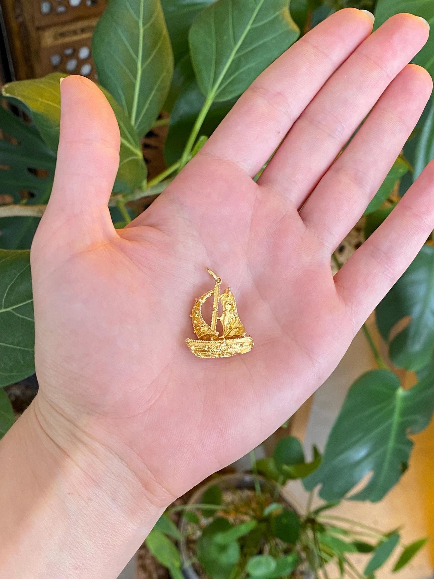 Vintage Solid 18k Yellow Gold Filigree Granules Sail Boat Charm