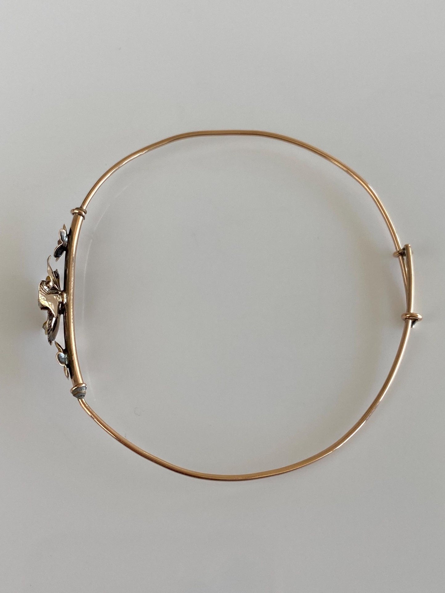 Vintage 9k Yellow Rosey & White Gold Diamond Flowers Bangle Bracelet - 7 1/4 Inches