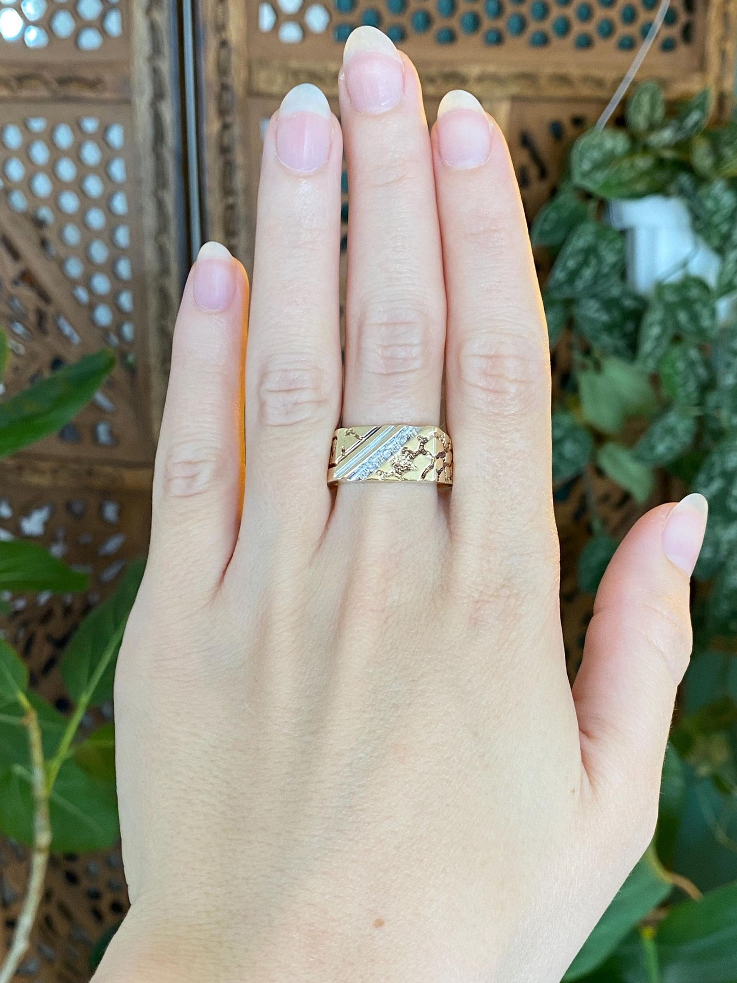 Vintage Solid 10k White & Yellow Gold Diamonds Nugget Texture Signet Ring Band - Size 10.25
