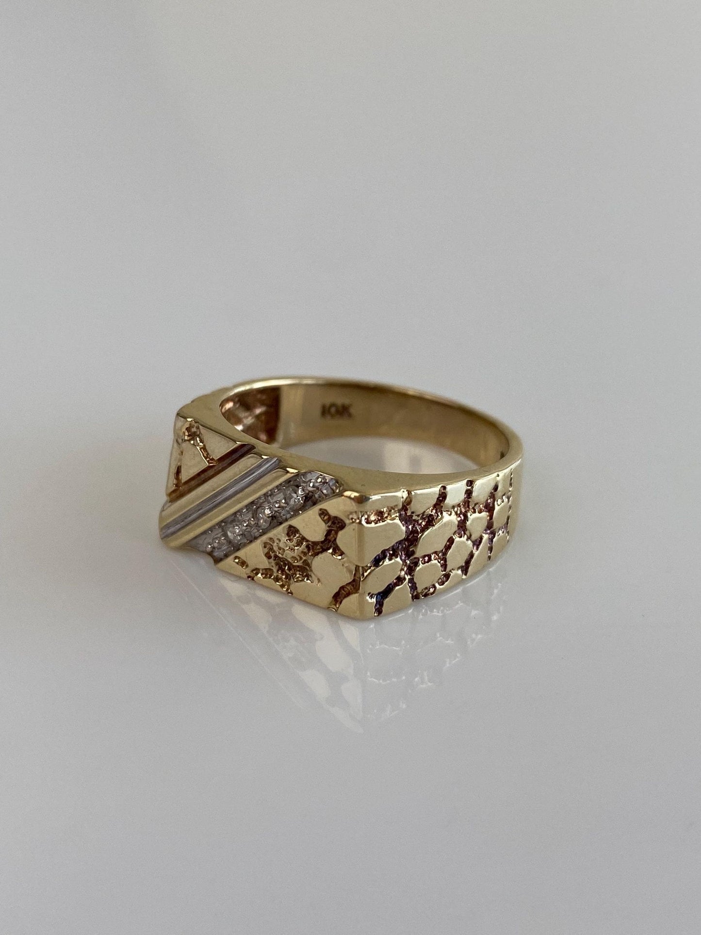Vintage Solid 10k White & Yellow Gold Diamonds Nugget Texture Signet Ring Band - Size 10.25