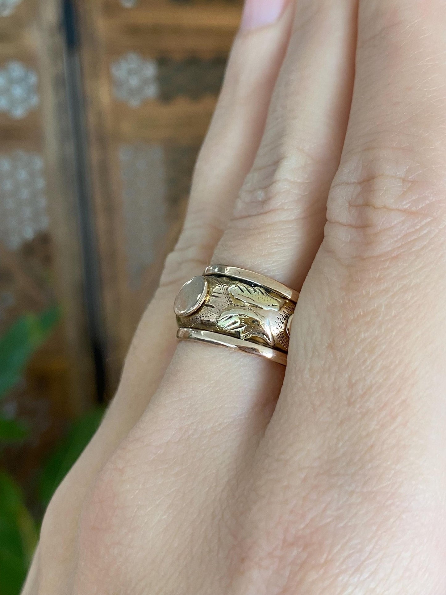 Vintage Solid 9k Rose & Yellow Gold Designed Signet Ring Band - Size 8.5