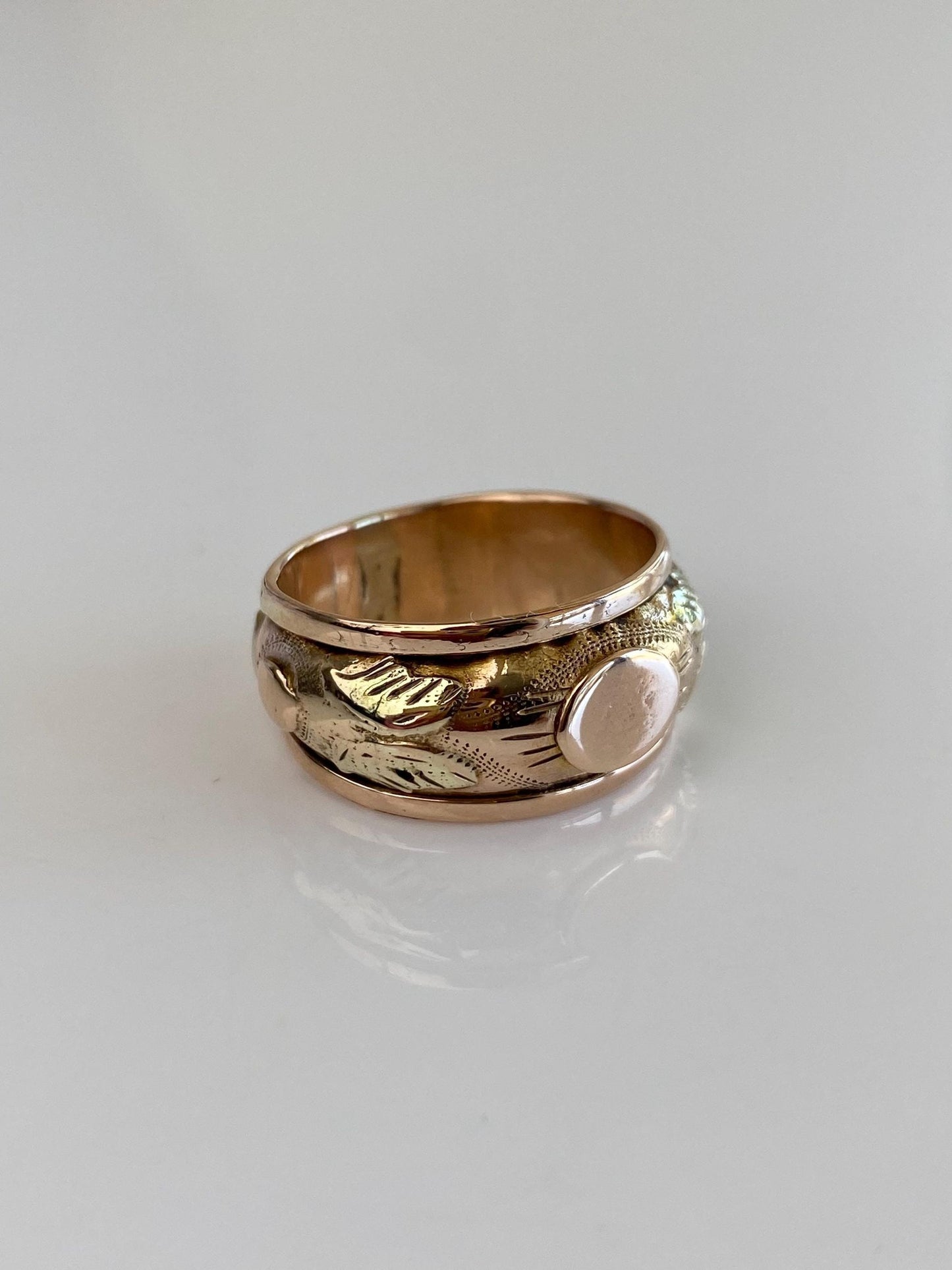 Vintage Solid 9k Rose & Yellow Gold Designed Signet Ring Band - Size 8.5