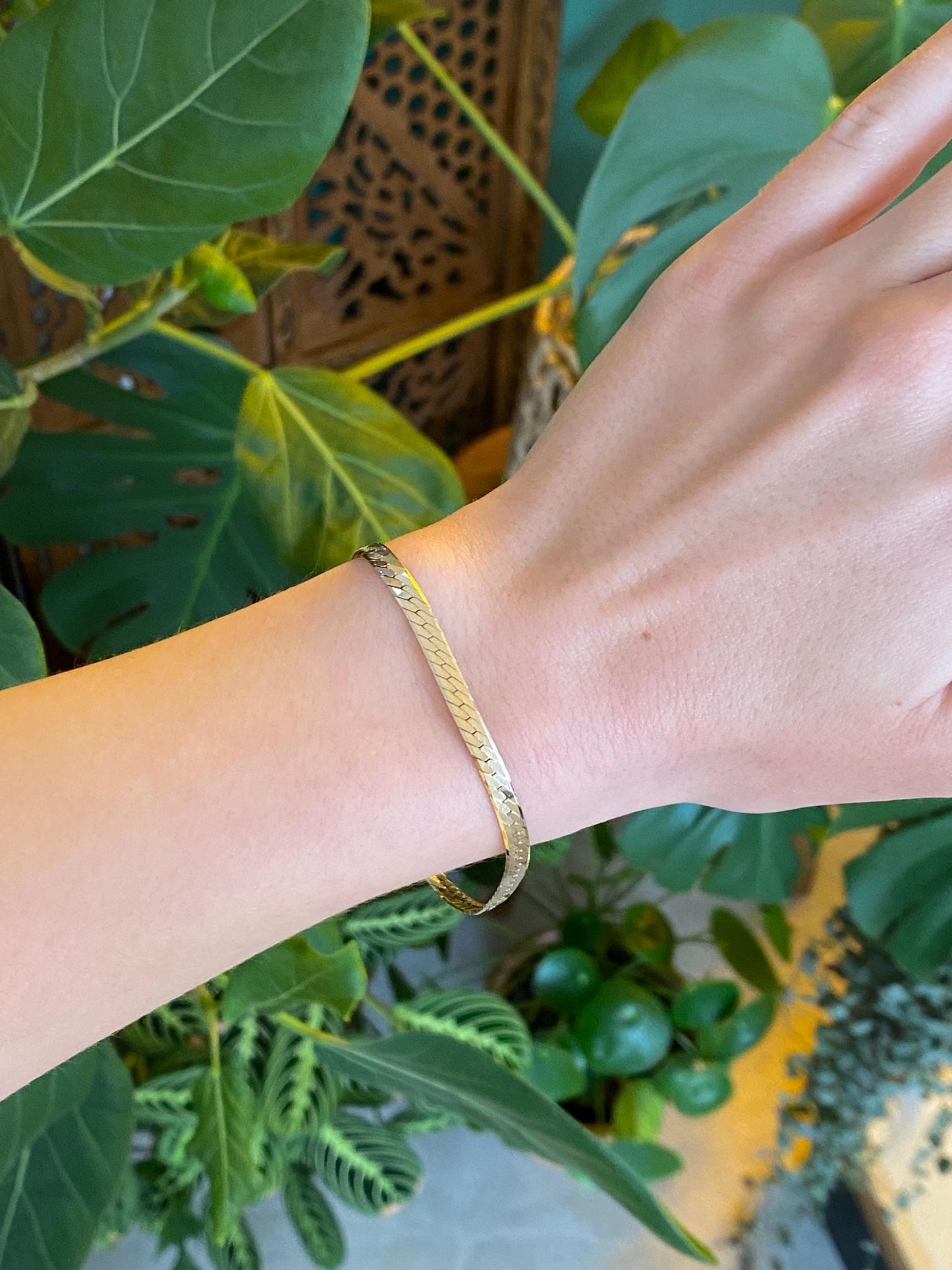 Vintage Solid 14k Yellow Gold Chunky Herringbone Chain Bracelet - 7.5 inches