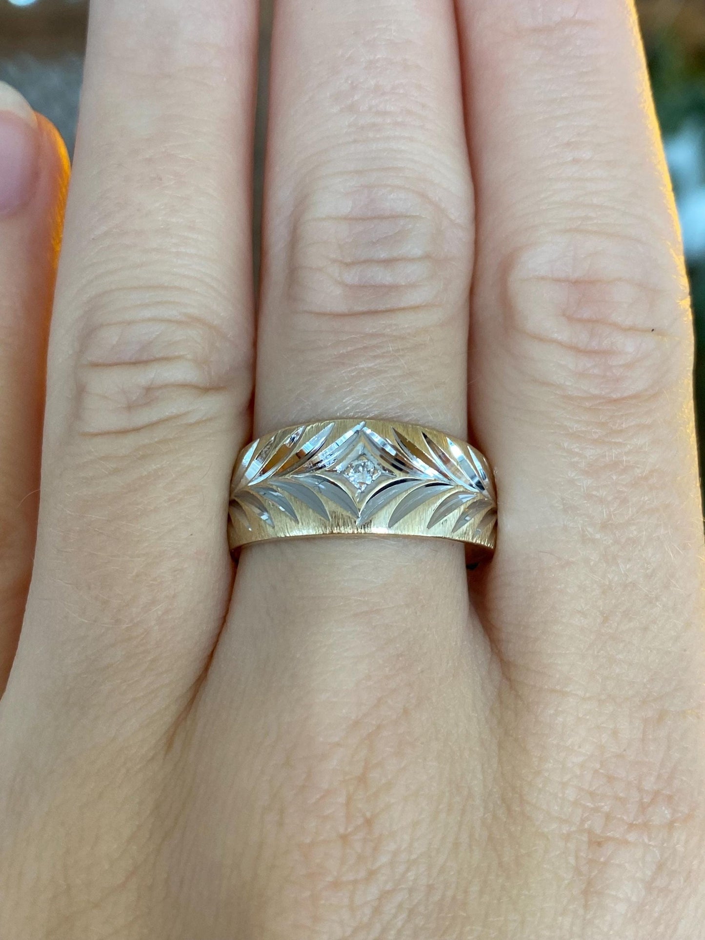 Vintage Solid 14k White & Yellow Gold Diamond Cut Diamond Ring Band - Size 9.75