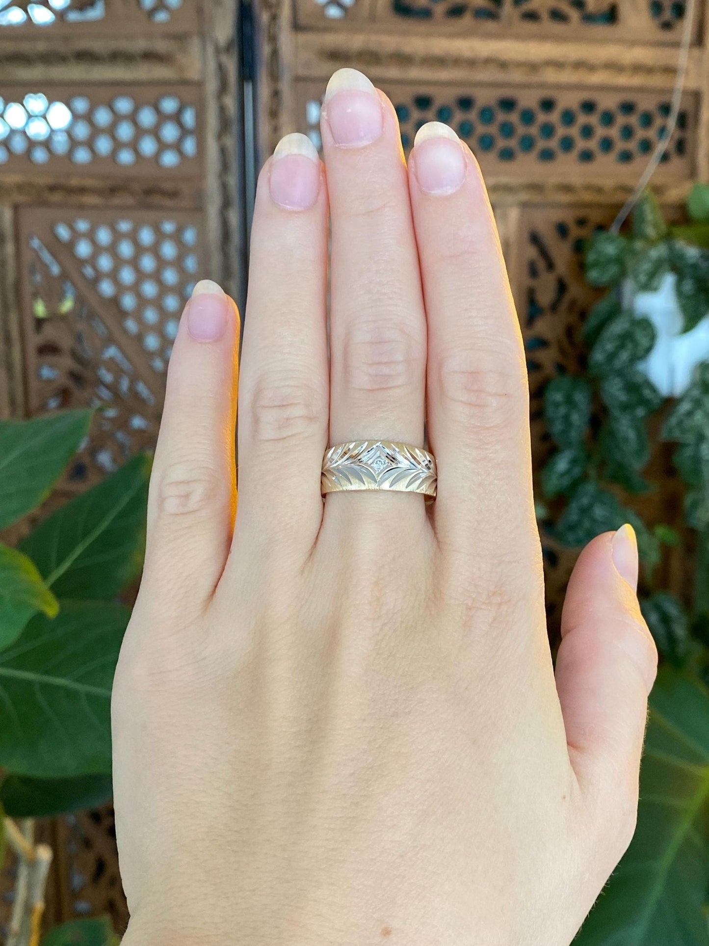 Vintage Solid 14k White & Yellow Gold Diamond Cut Diamond Ring Band - Size 9.75