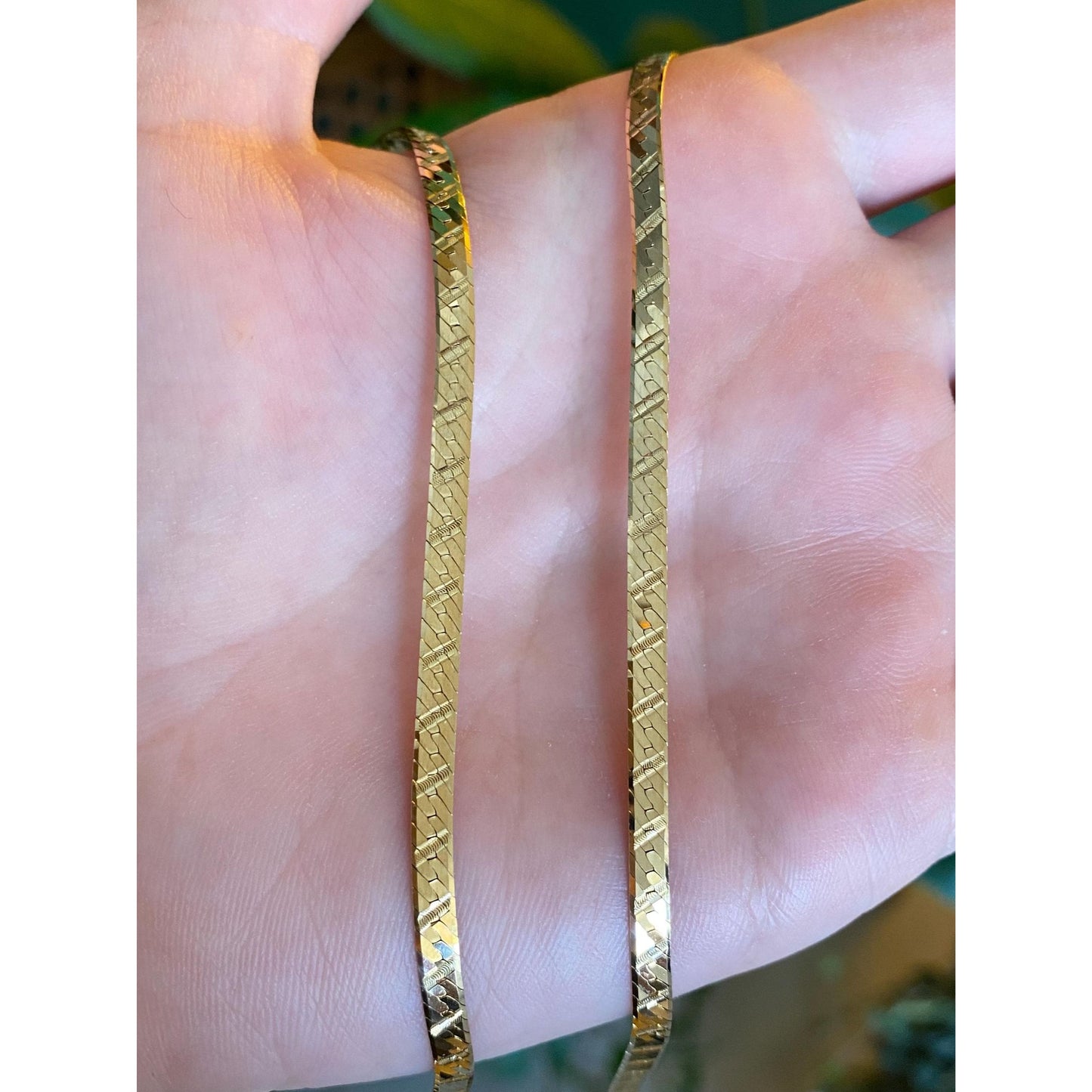 Vintage Solid 14k Yellow Gold Lined Patterned Herringbone Chain Necklace - 20.75 inches