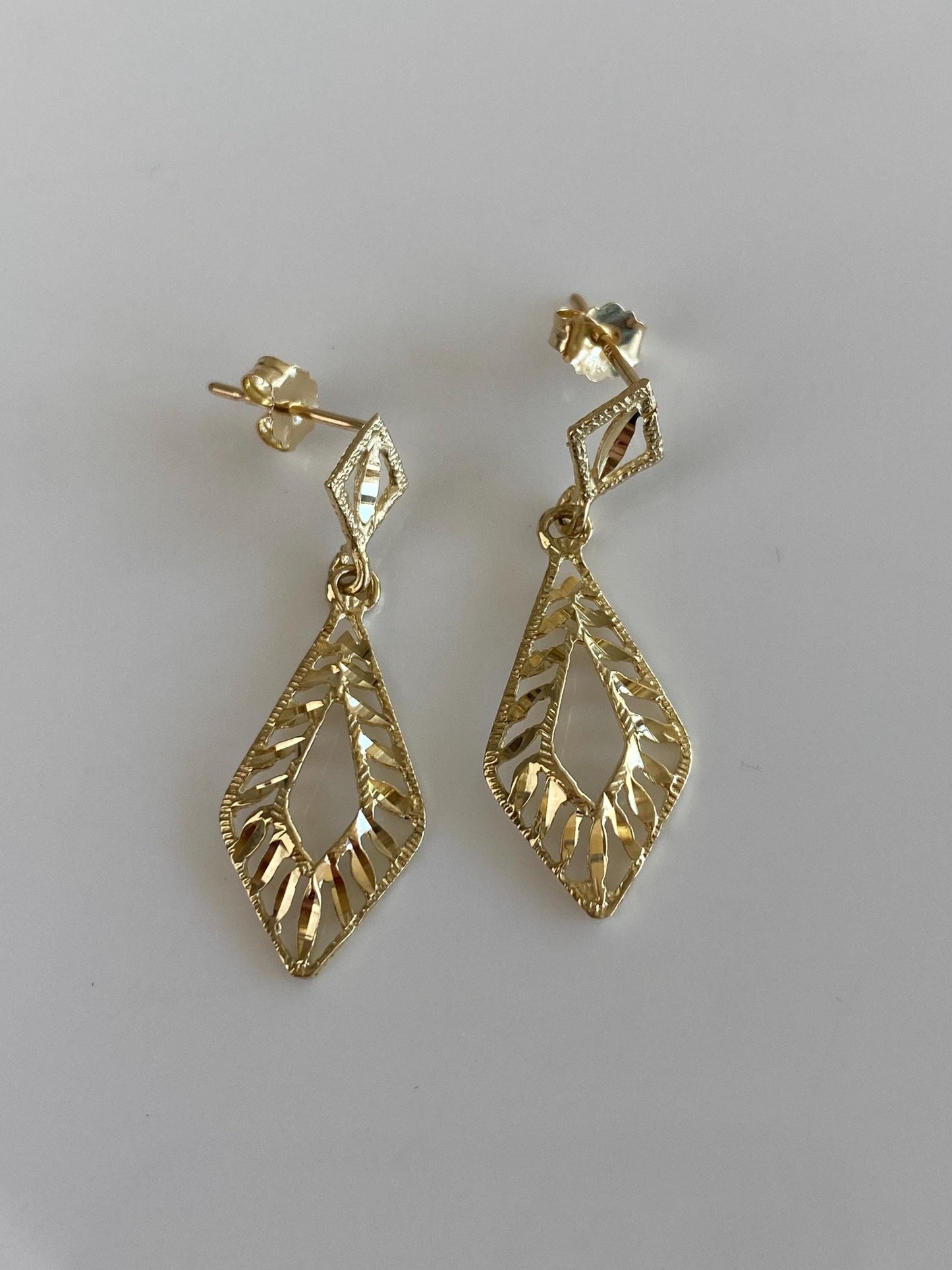 Vintage Solid 14k Yellow Gold Diamond Cut Dangle Stud Earrings