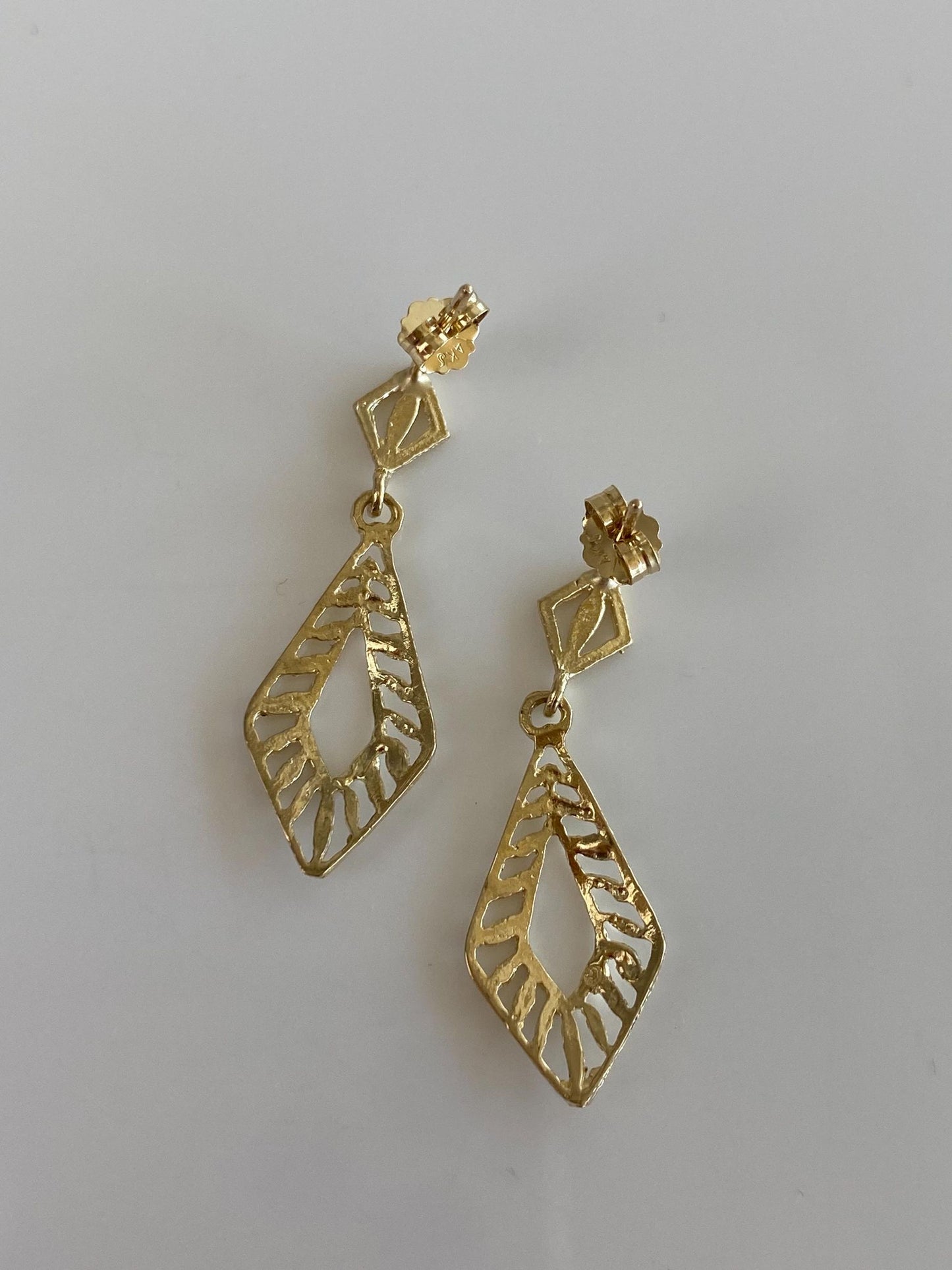 Vintage Solid 14k Yellow Gold Diamond Cut Dangle Stud Earrings