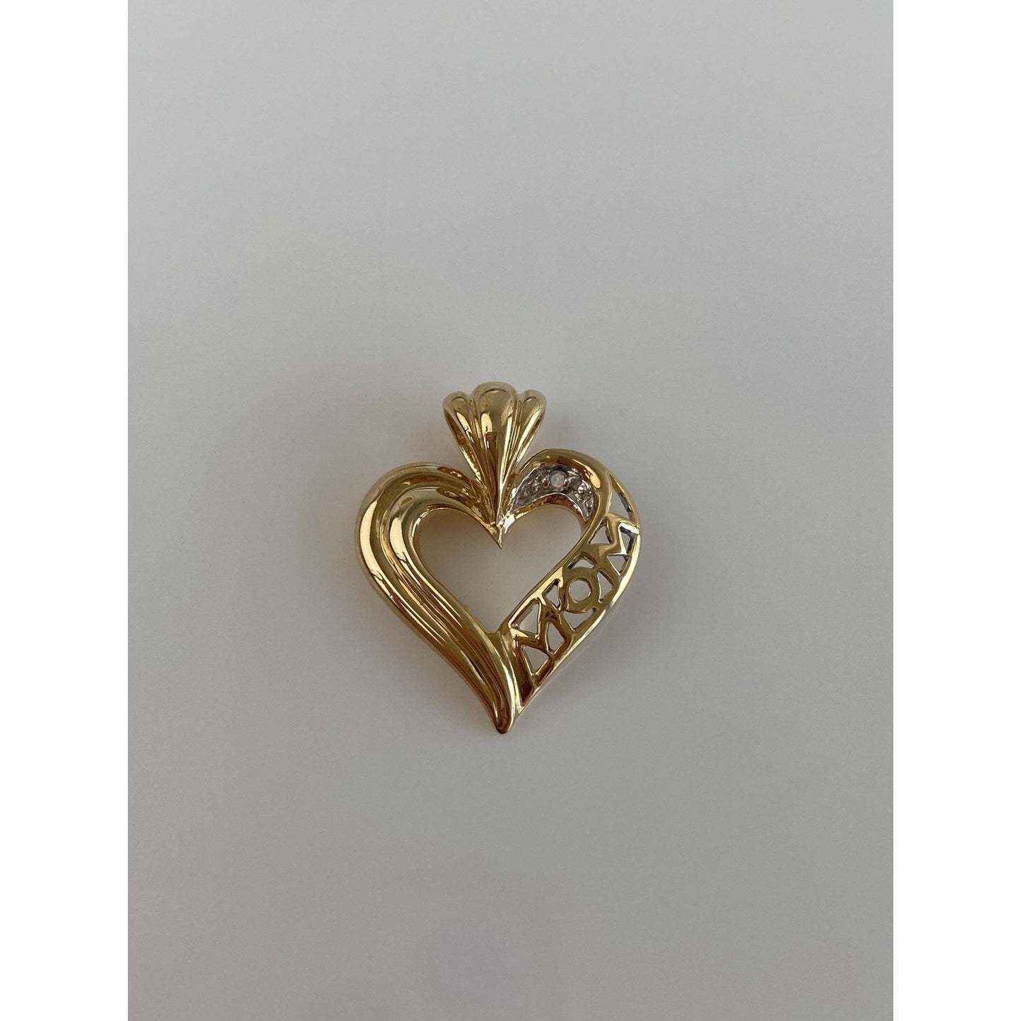 Solid 10k Yellow Gold Diamond 'Mom' Heart Charm