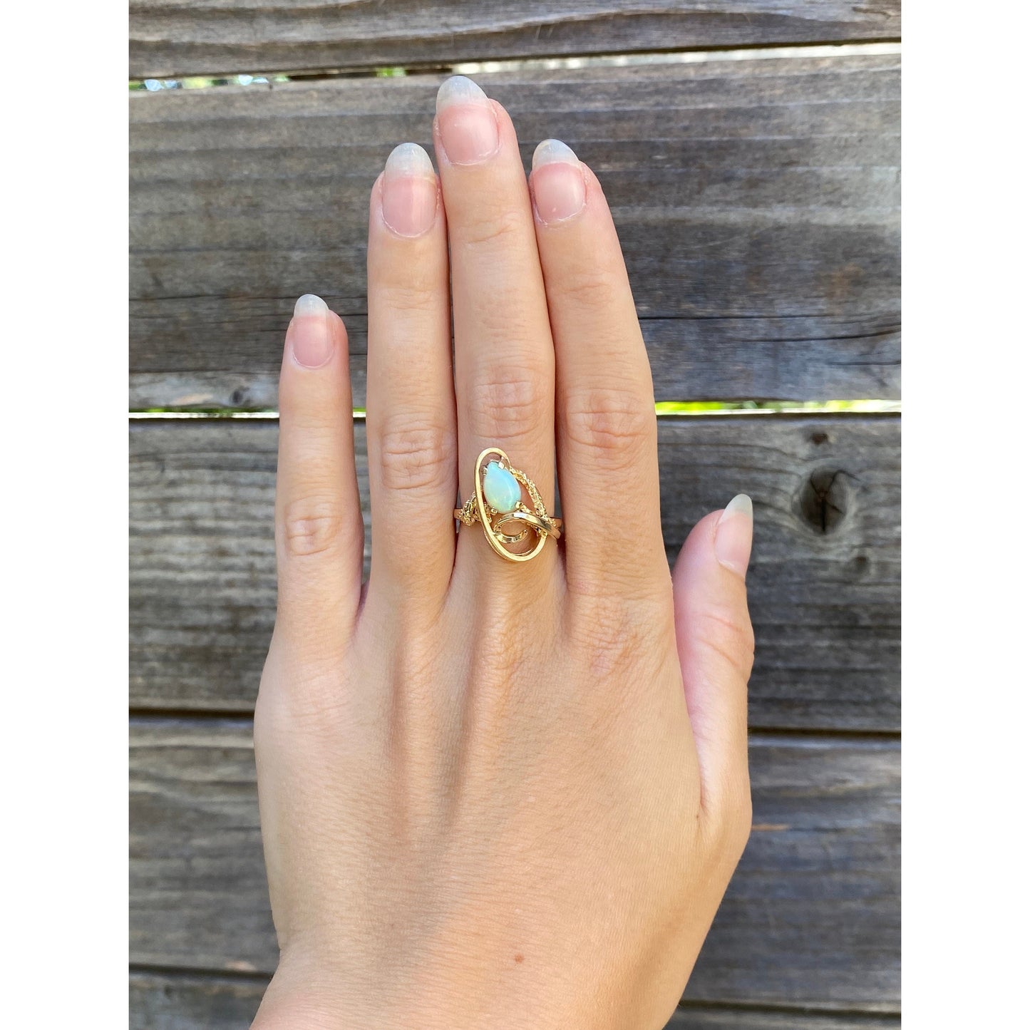 Vintage Solid 14k Yellow Gold Opal Textured Ring - Size 6.75