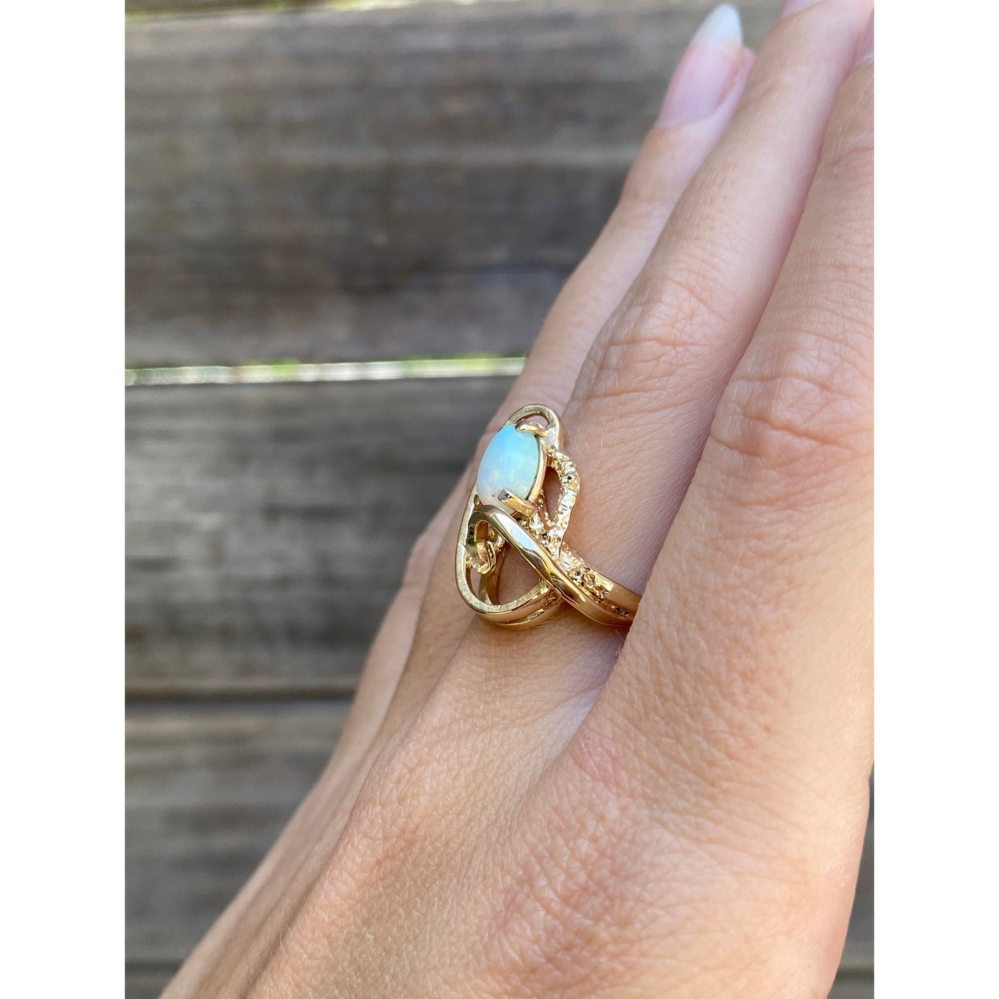 Vintage Solid 14k Yellow Gold Opal Textured Ring - Size 6.75